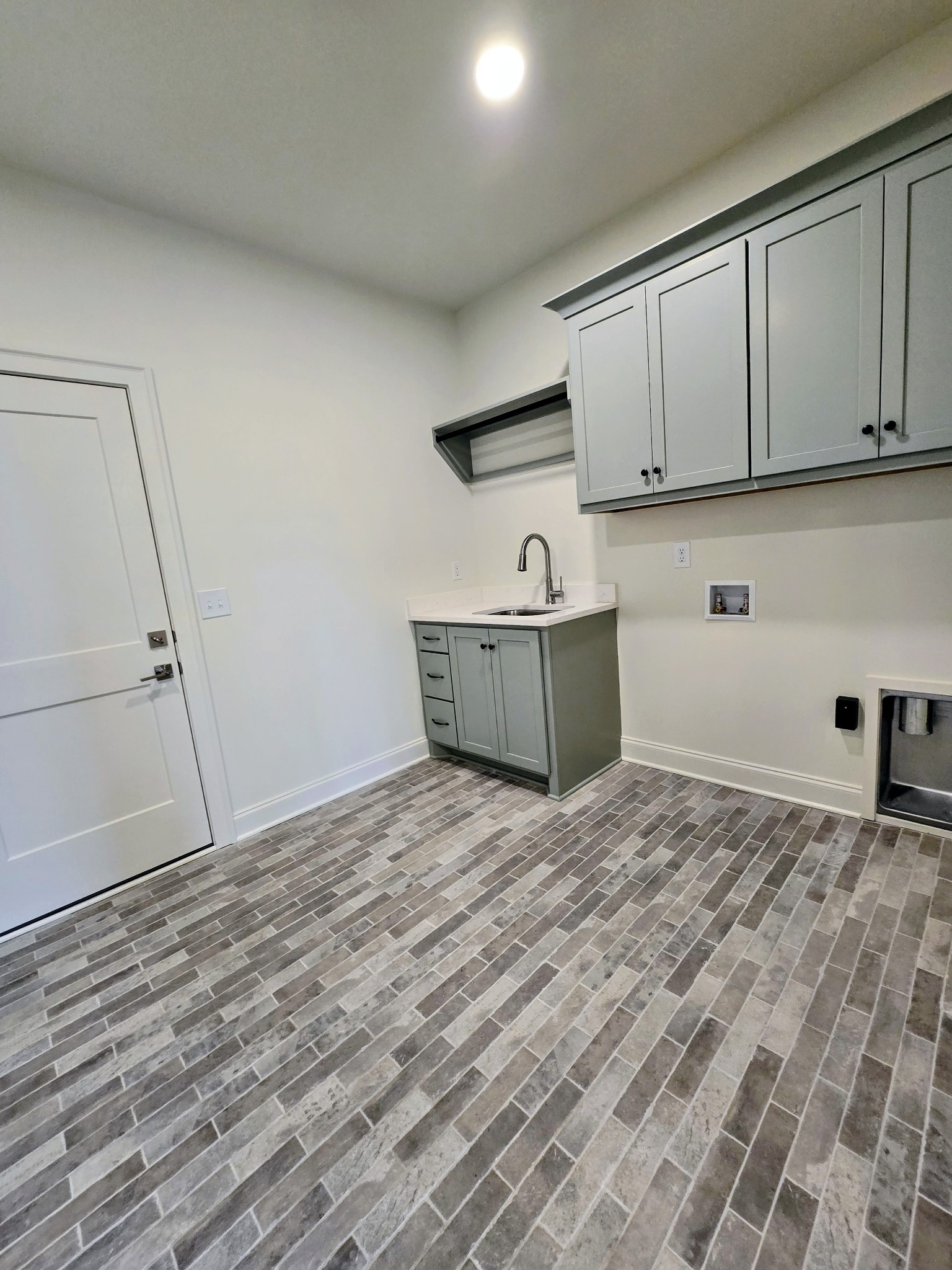 5544 Sinclair St Property Photo 27