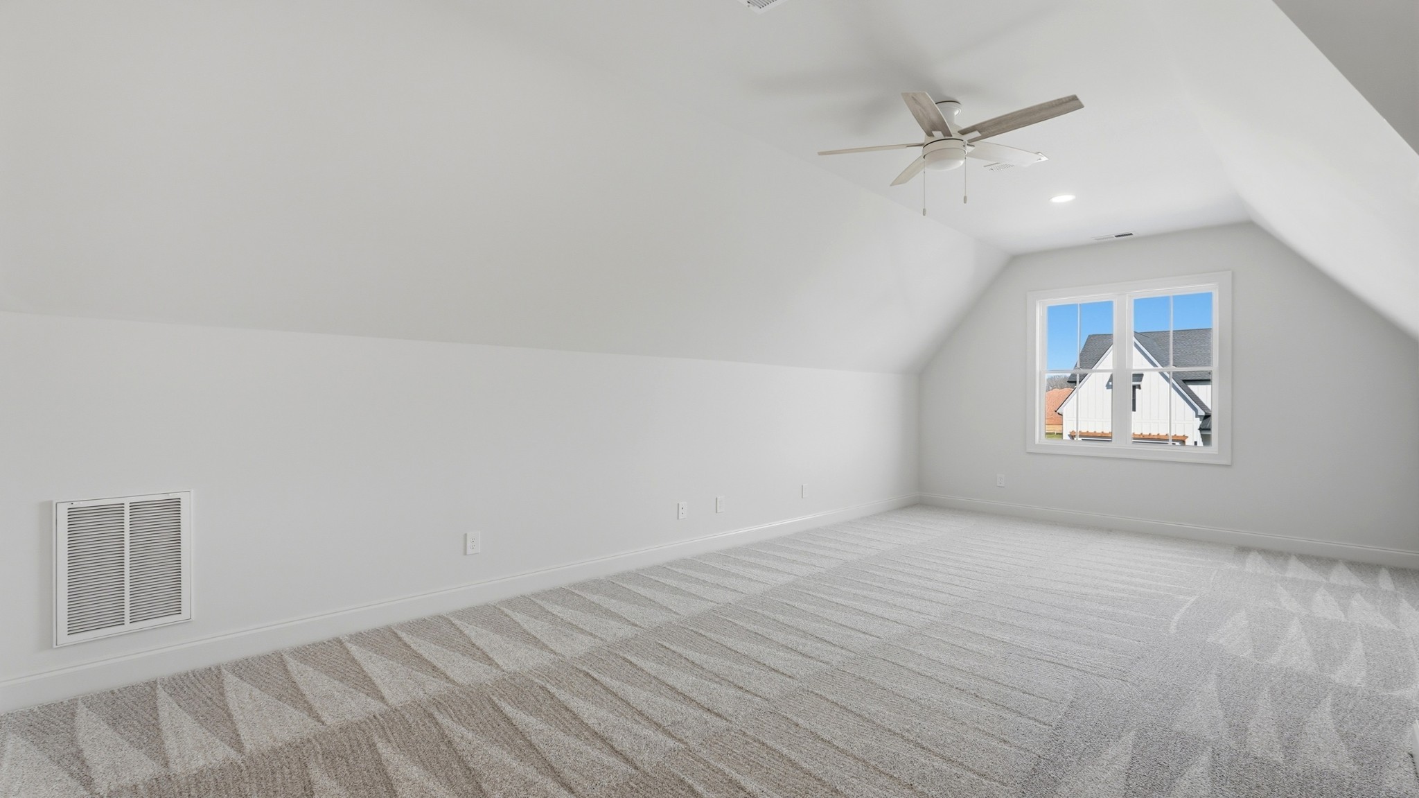 5544 Sinclair St Property Photo 49