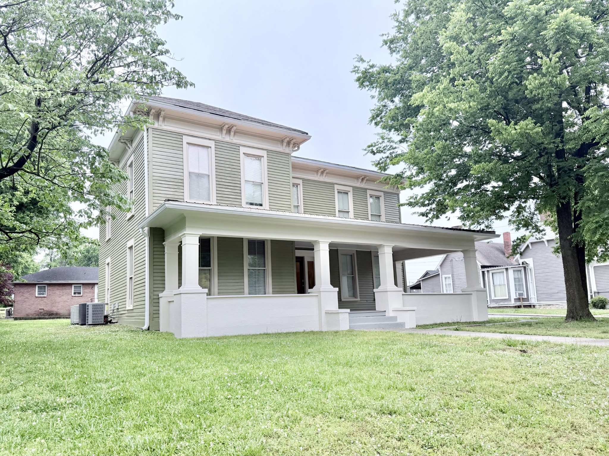 1903 S Main St Property Photo 1