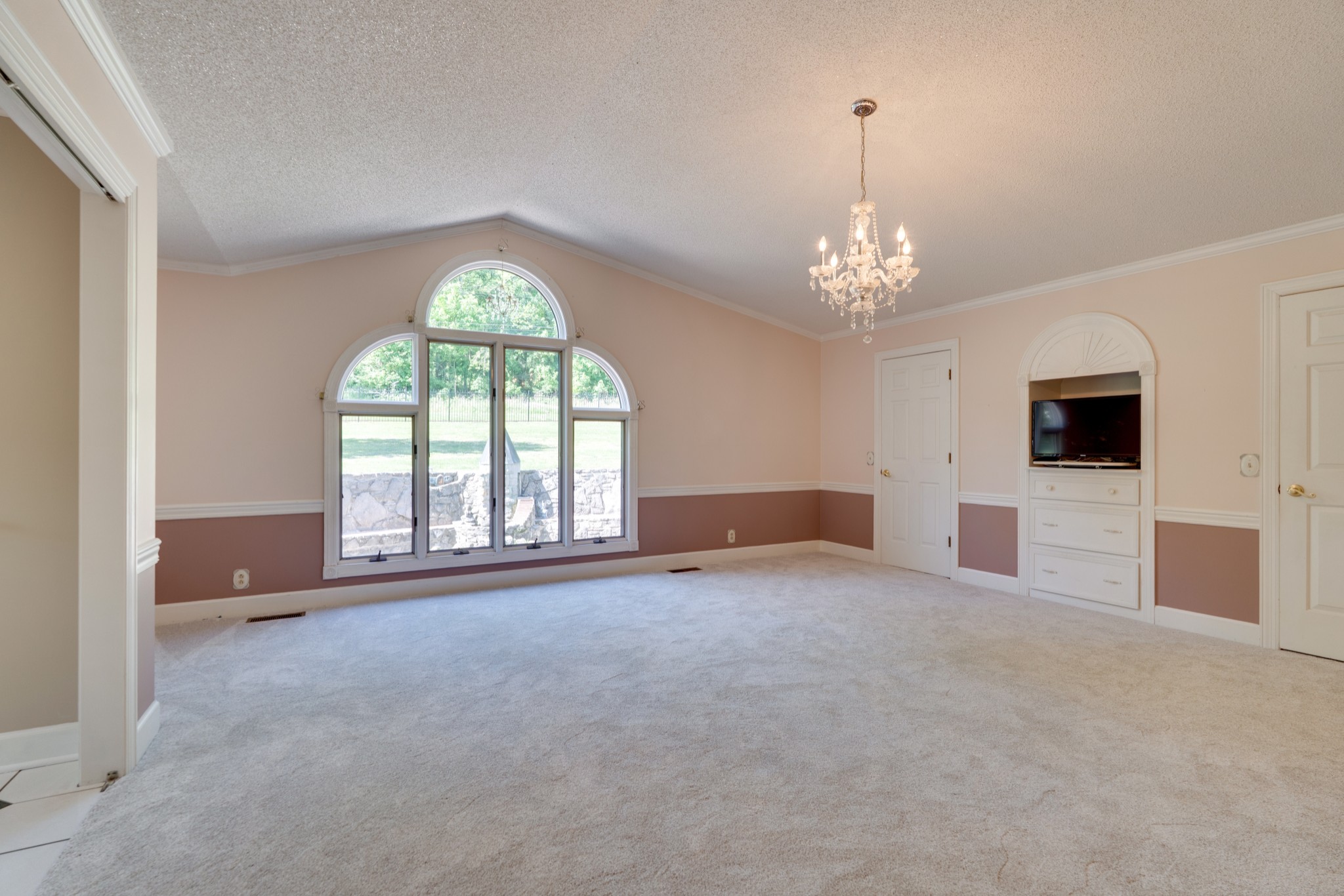 692 Tanglewood Dr Property Photo 16
