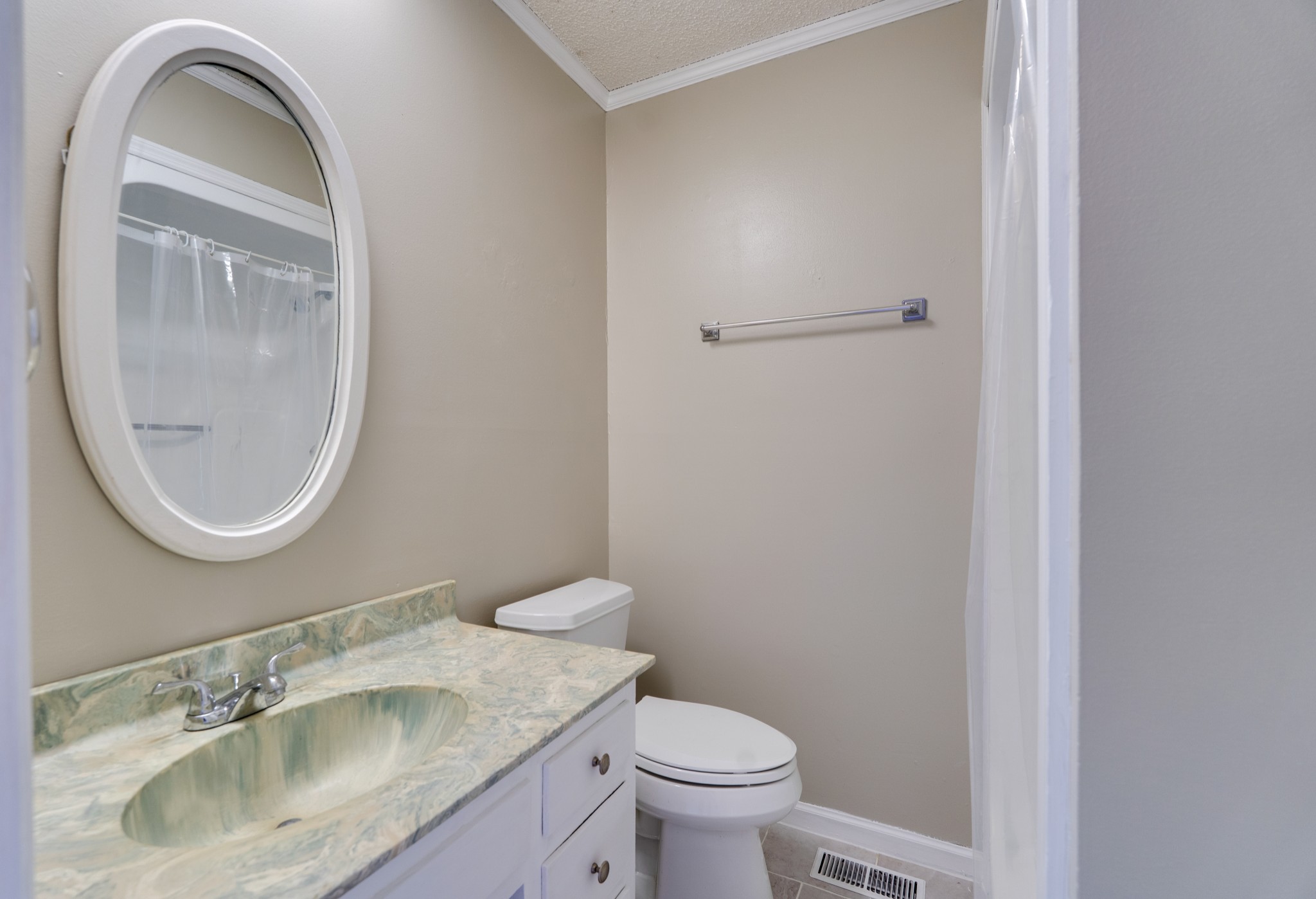 692 Tanglewood Dr Property Photo 23
