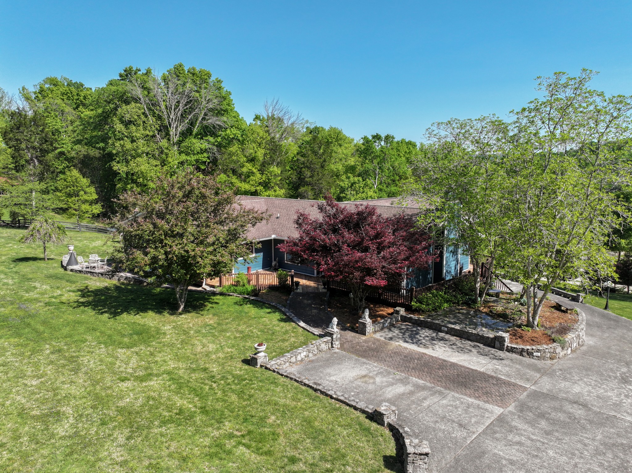 692 Tanglewood Dr Property Photo 29