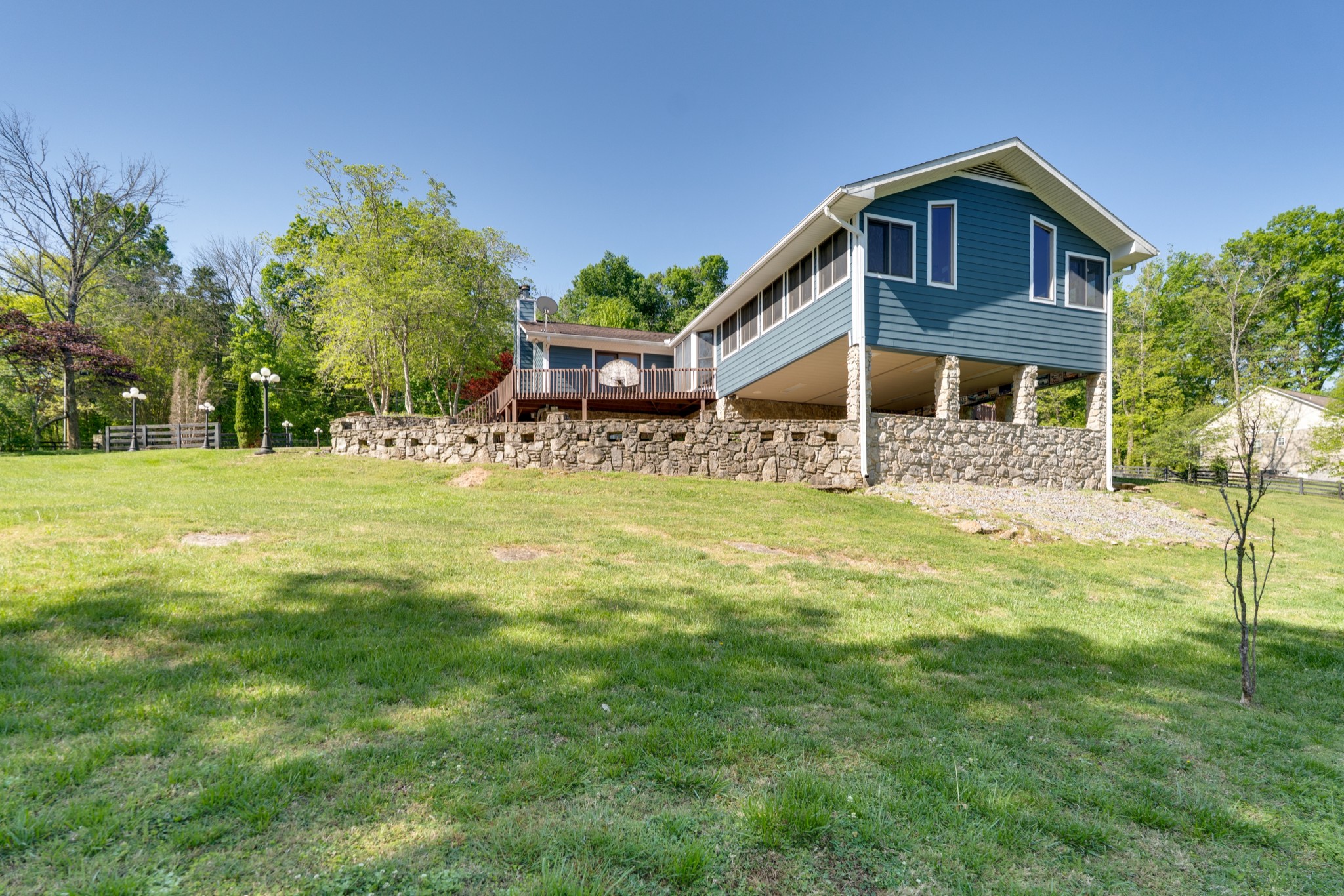 692 Tanglewood Dr Property Photo 34