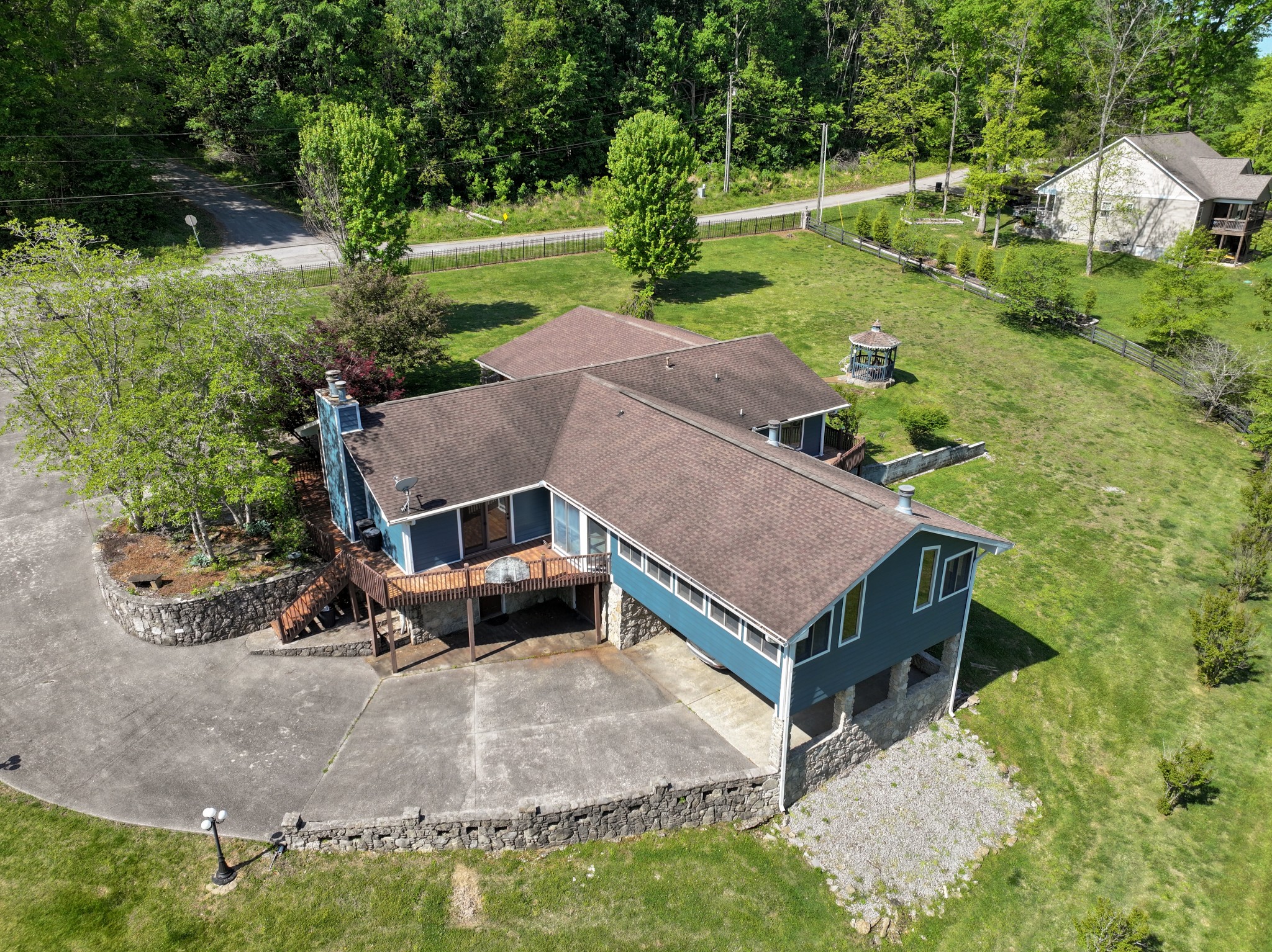 692 Tanglewood Dr Property Photo 47