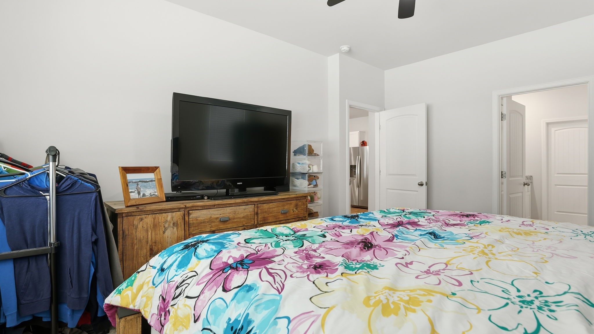 7085 Scotlyn Way Property Photo 15