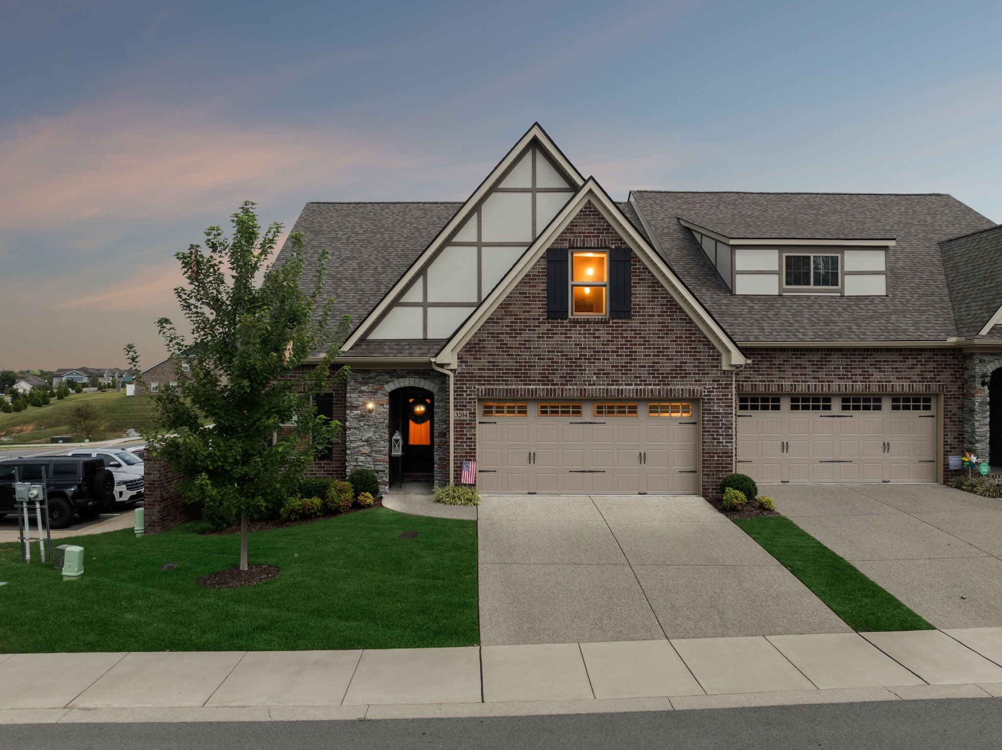 3204 Chaucer Ln Property Photo 1