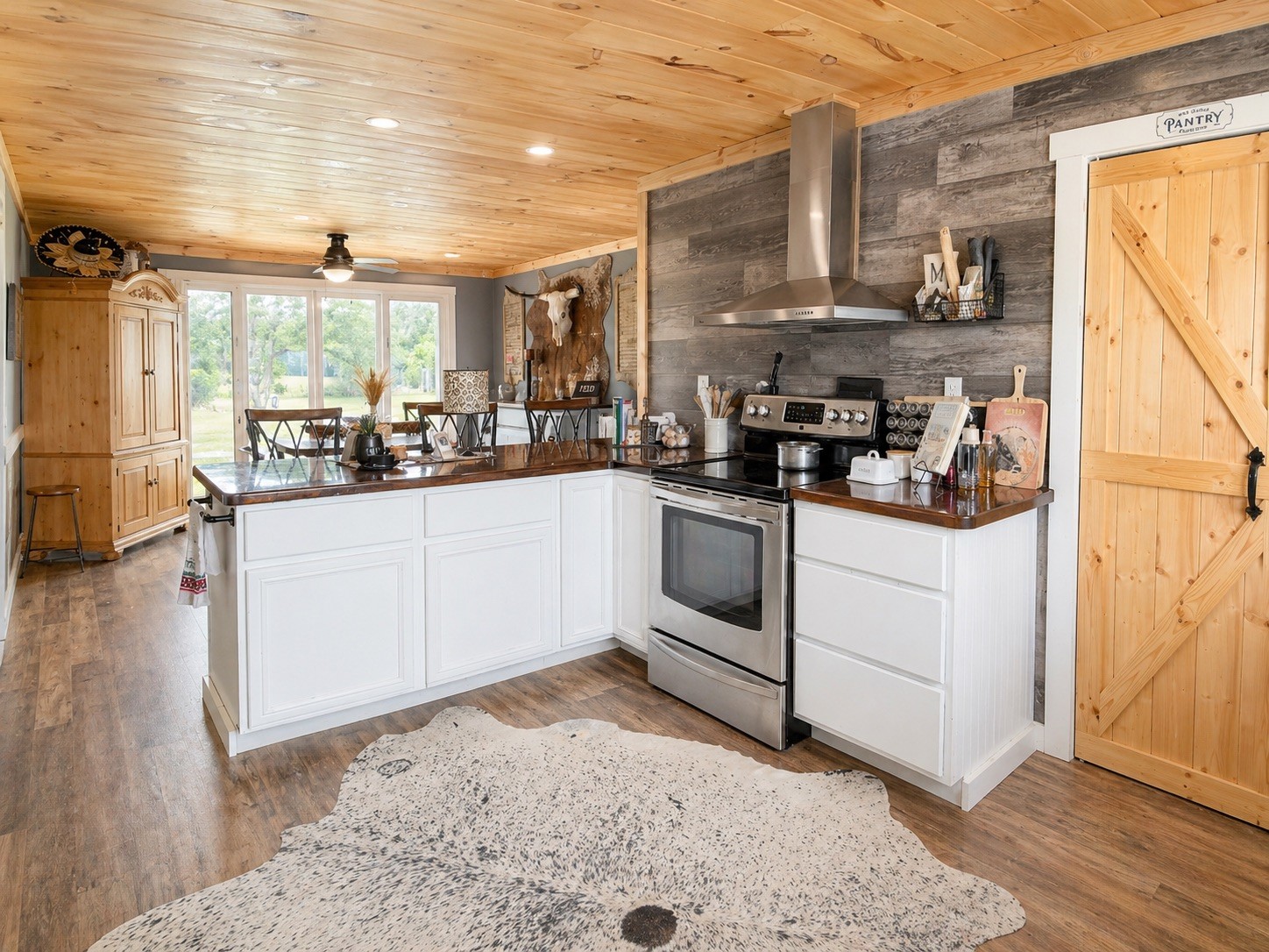 2600 State Line Rd, W Property Photo 6