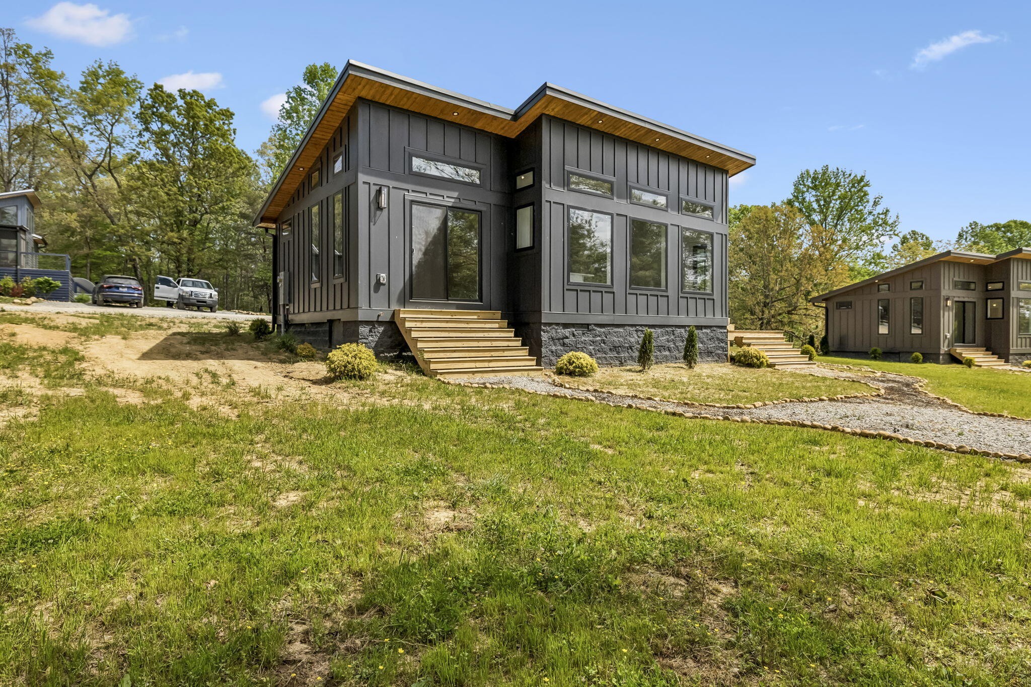 33 Dwellings Drive Property Photo 1