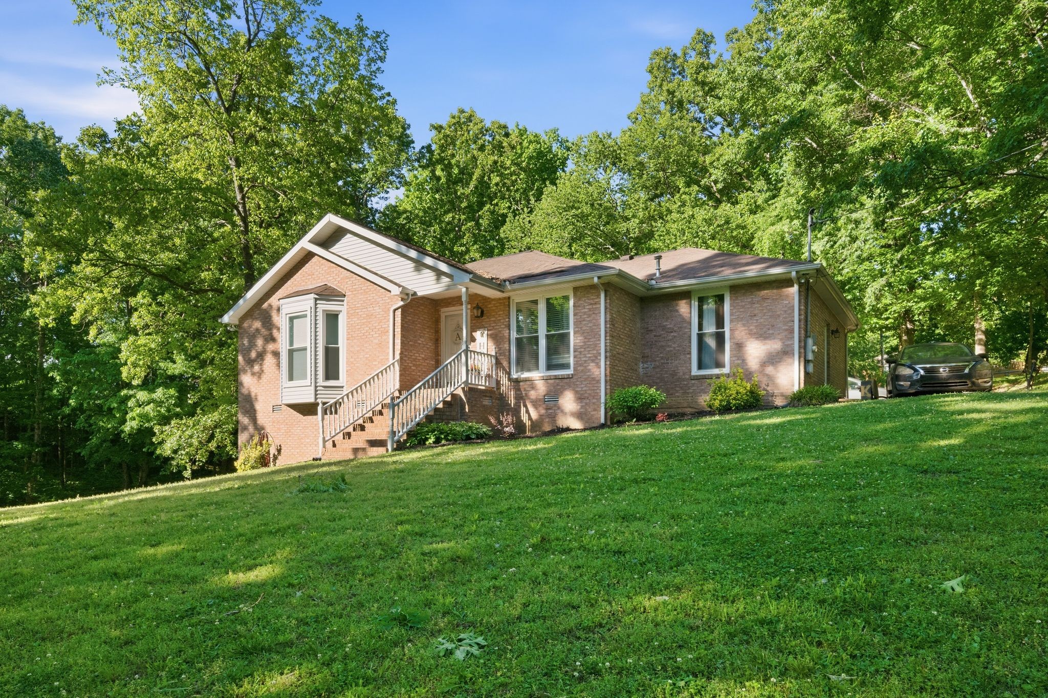 107 Valley Rd Property Photo 1