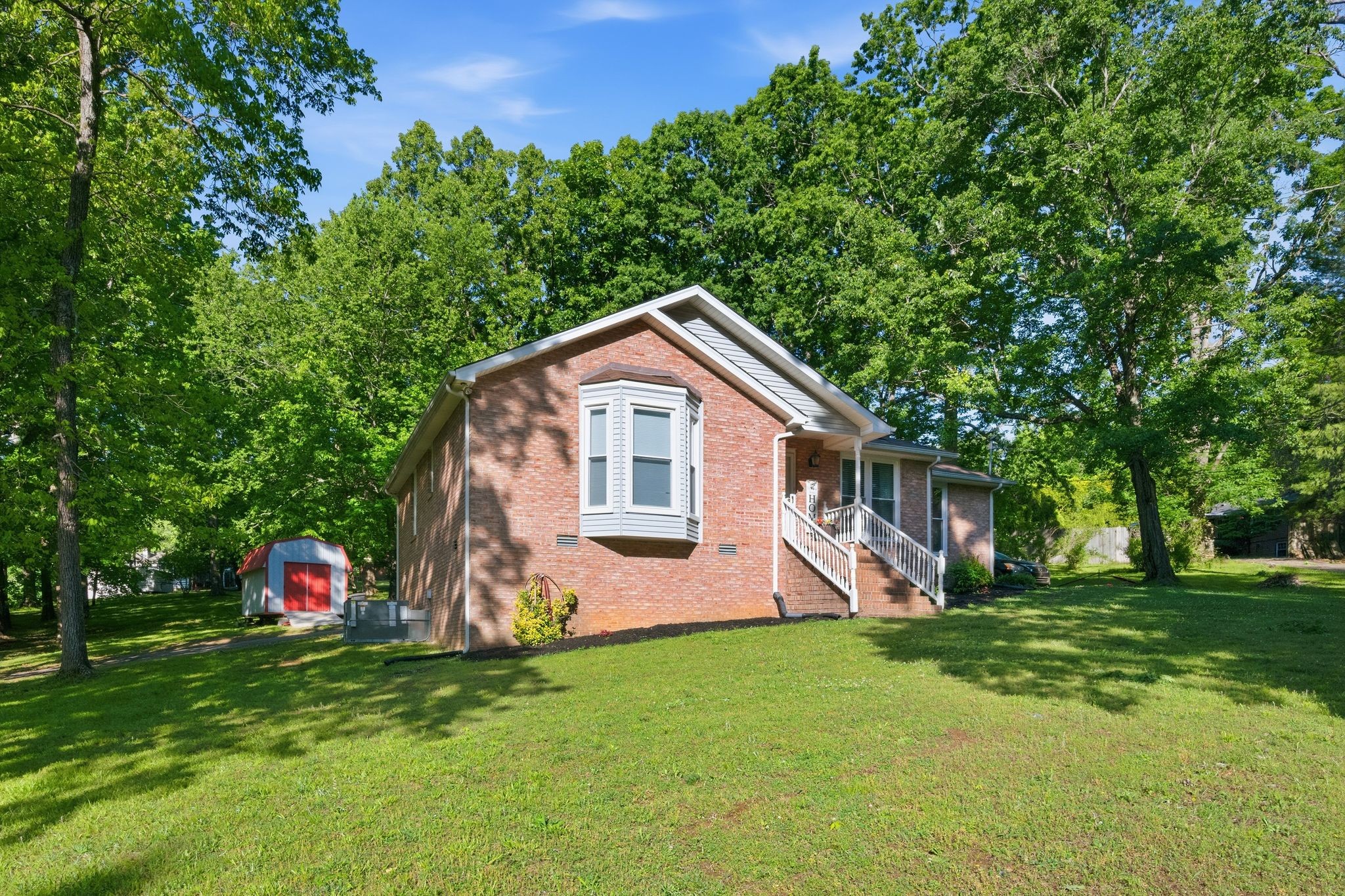 107 Valley Rd Property Photo 3