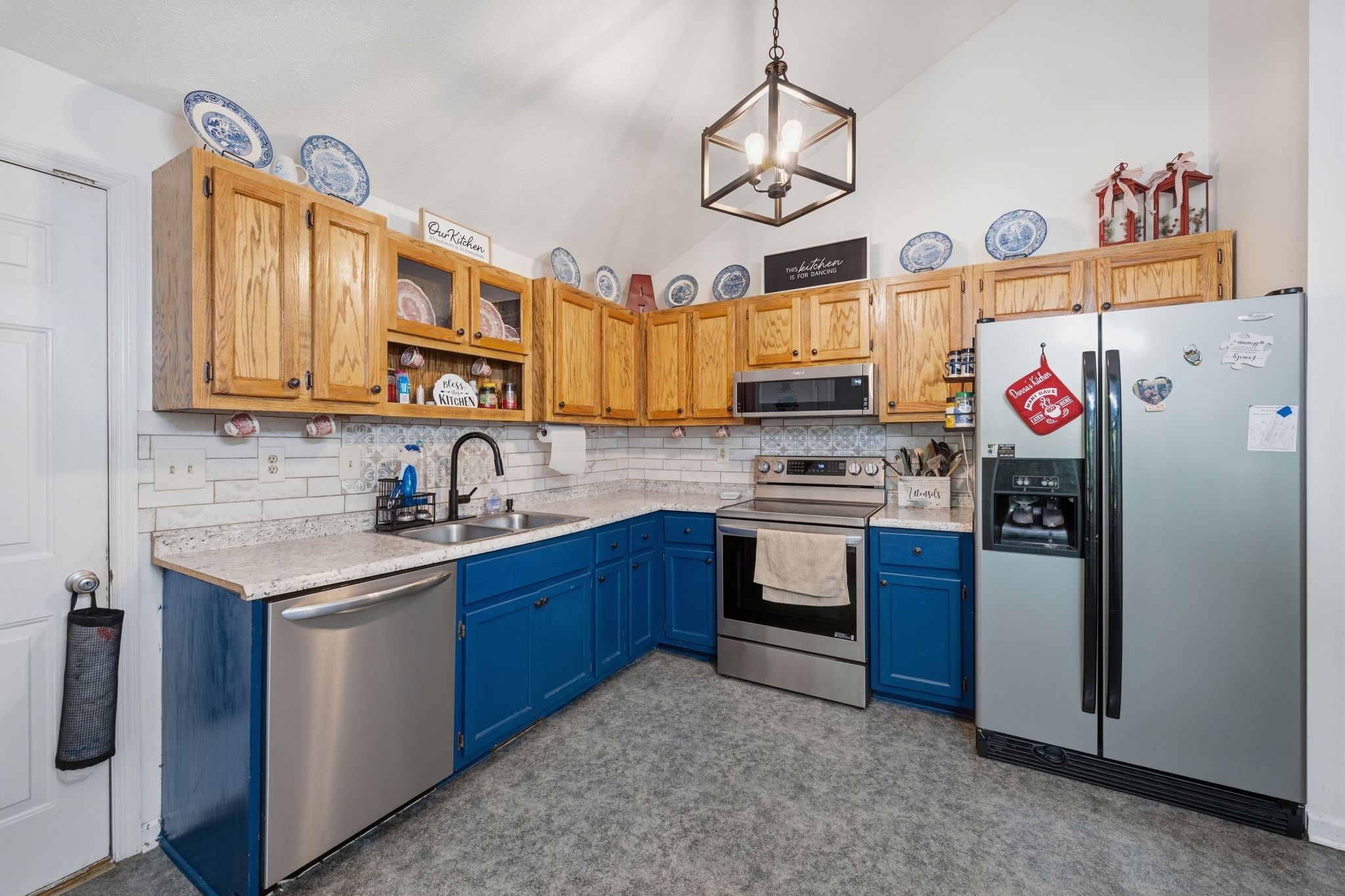 107 Valley Rd Property Photo 6