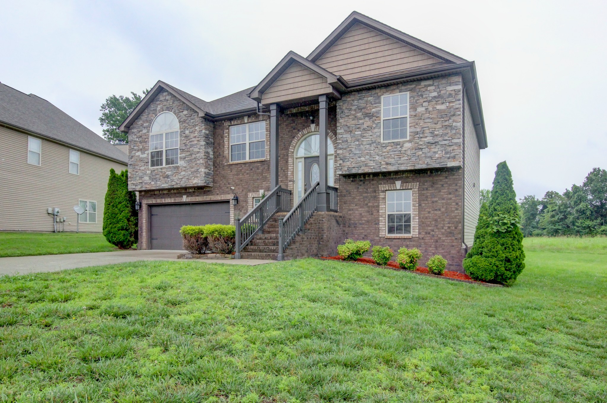 2937 Mcmanus Cir Property Photo 1