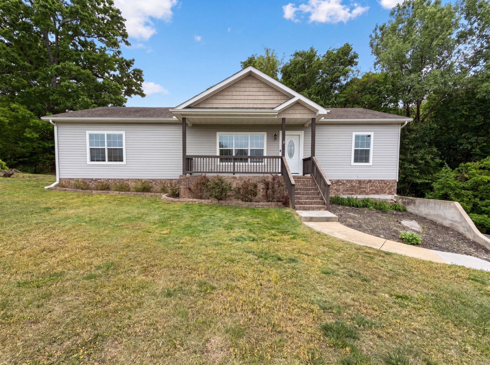 2217 Caleb Dr Property Photo 1