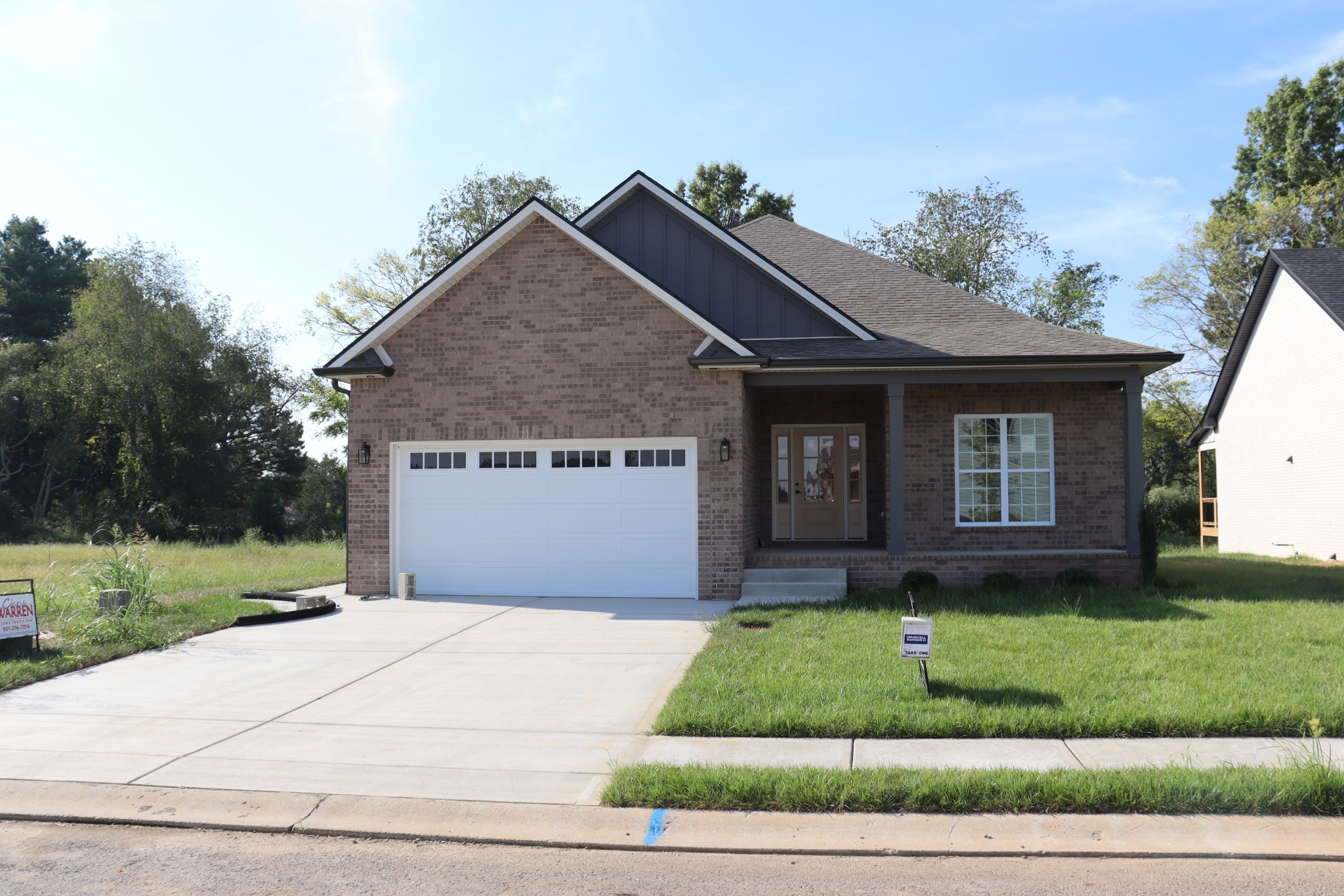 734 Southern Pine Trl Property Photo 1