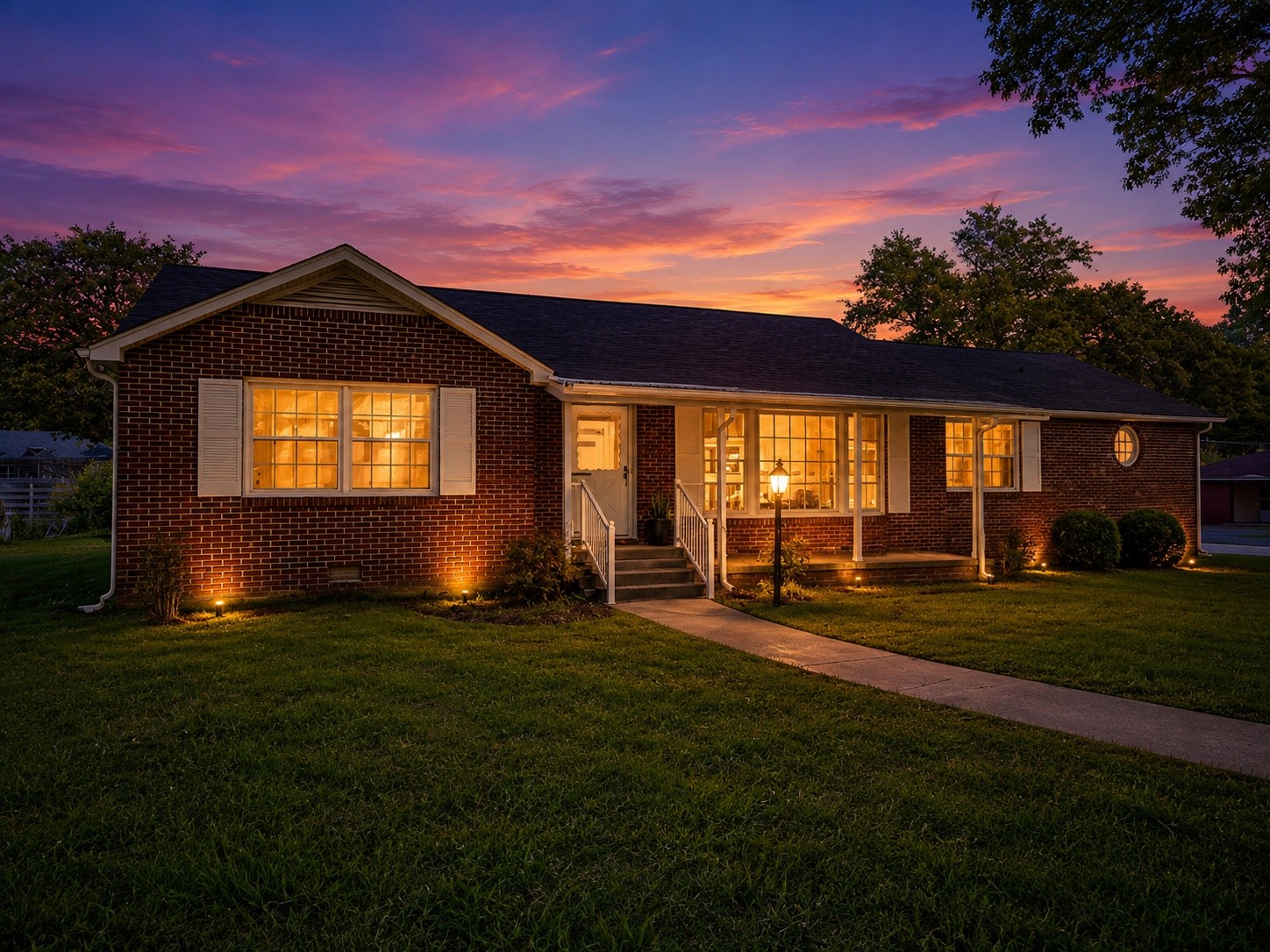 400 Edgewood Drive Property Photo 1