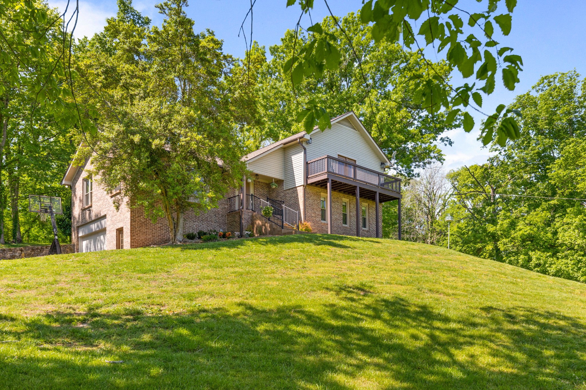 3369 Hampshire Pike Property Photo 1