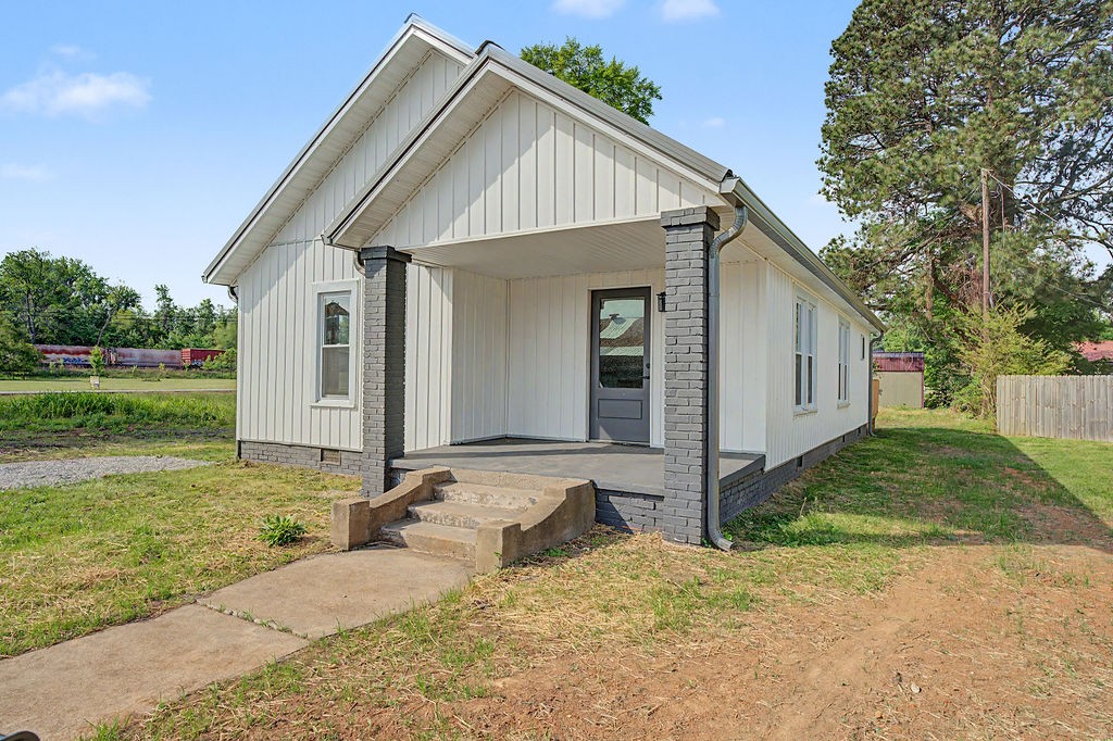 219 Cherry St Property Photo 1