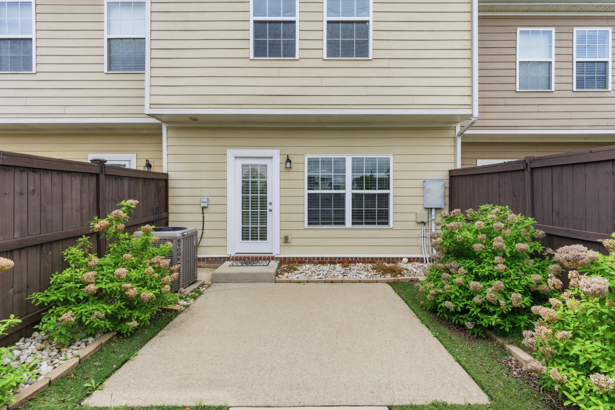 2020 Hemlock Dr Property Photo 21