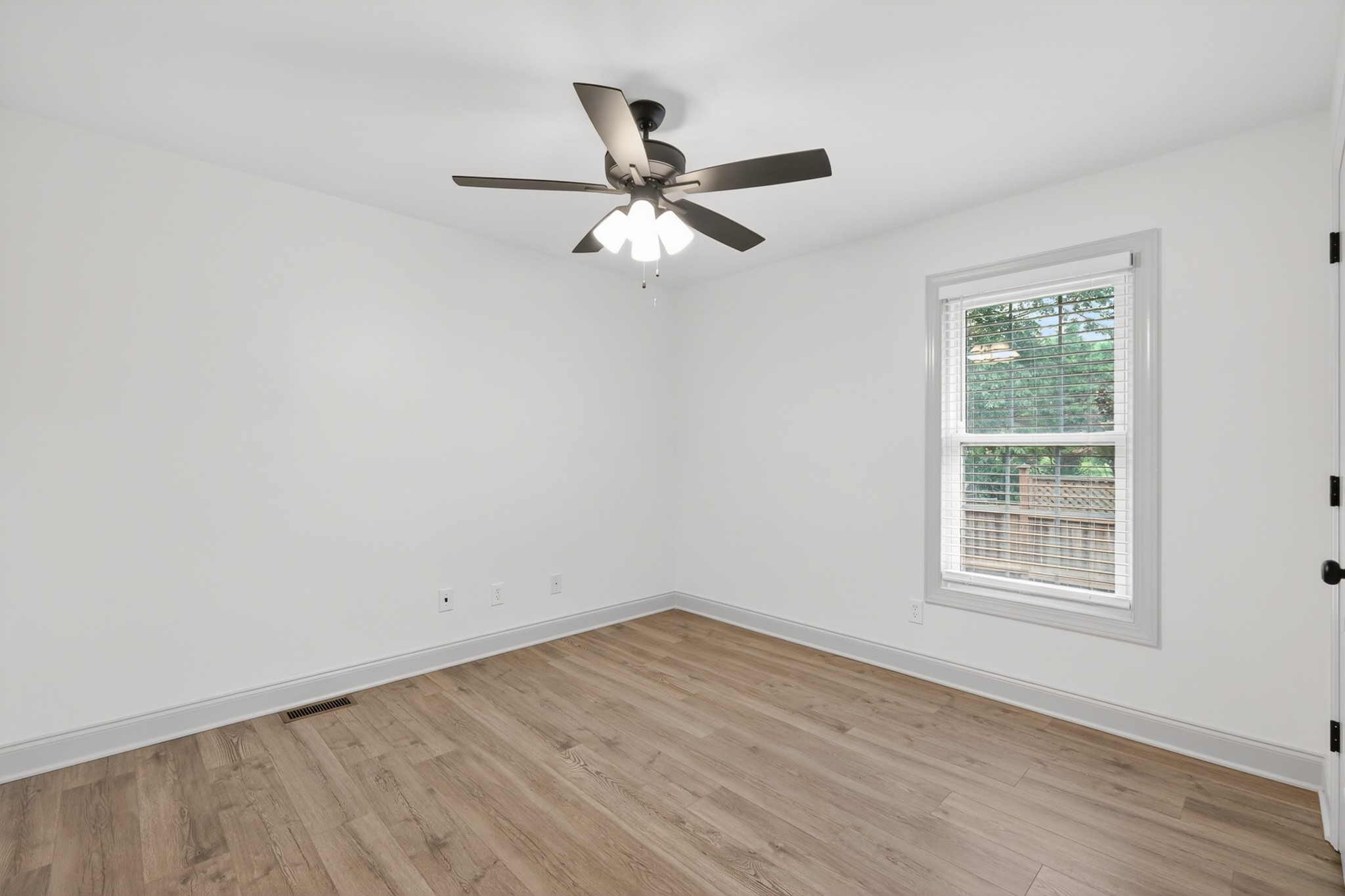 1015 Brinkley Rd Property Photo 42