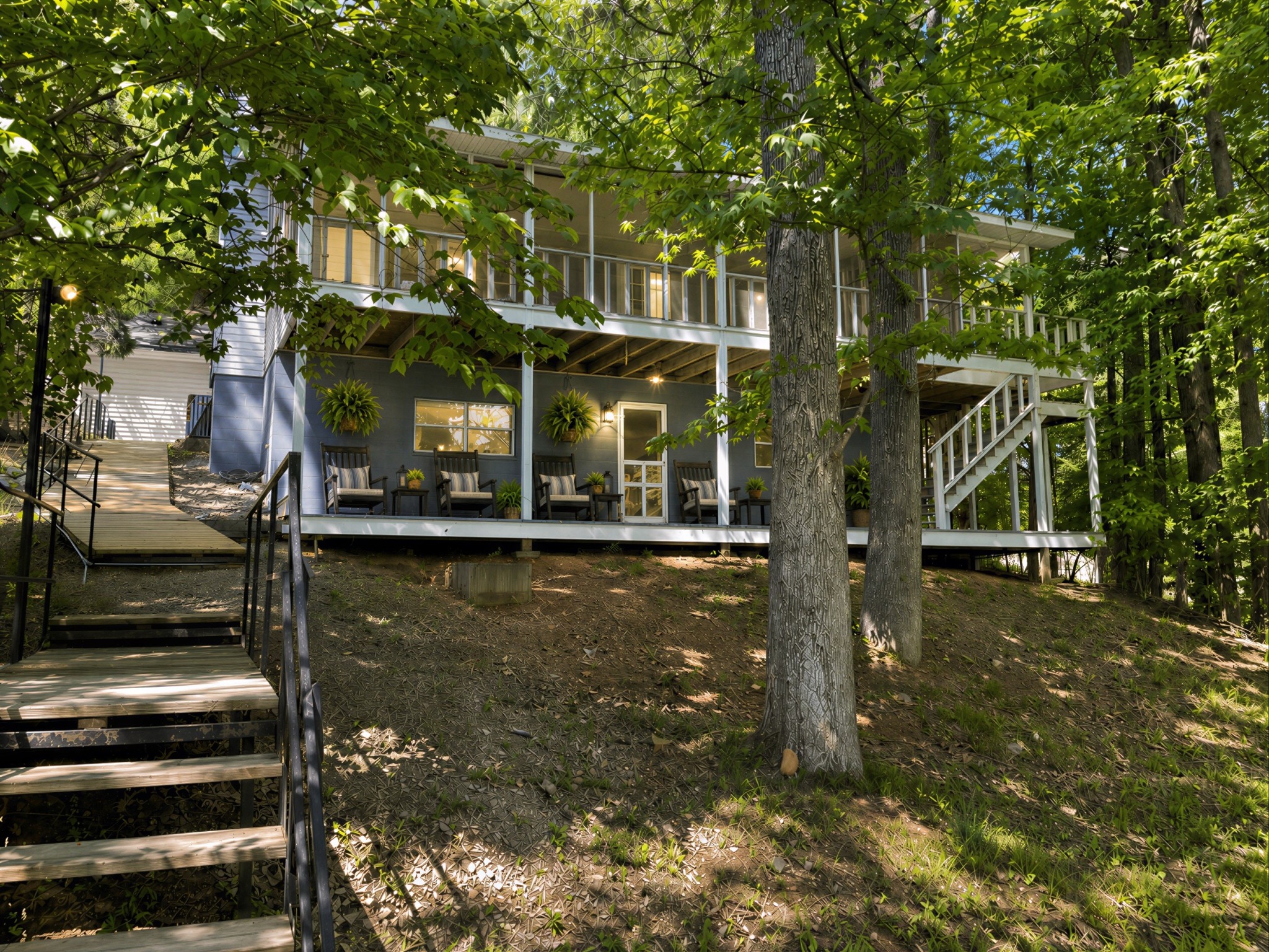 537 Algonquin Rd Property Photo 1