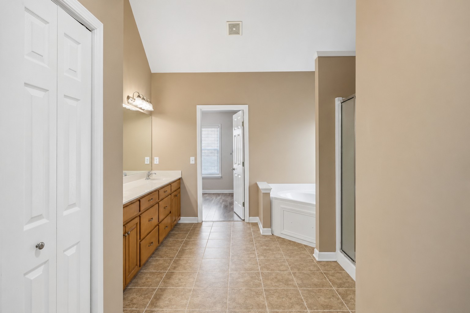 1014 Belcor Dr Property Photo 24