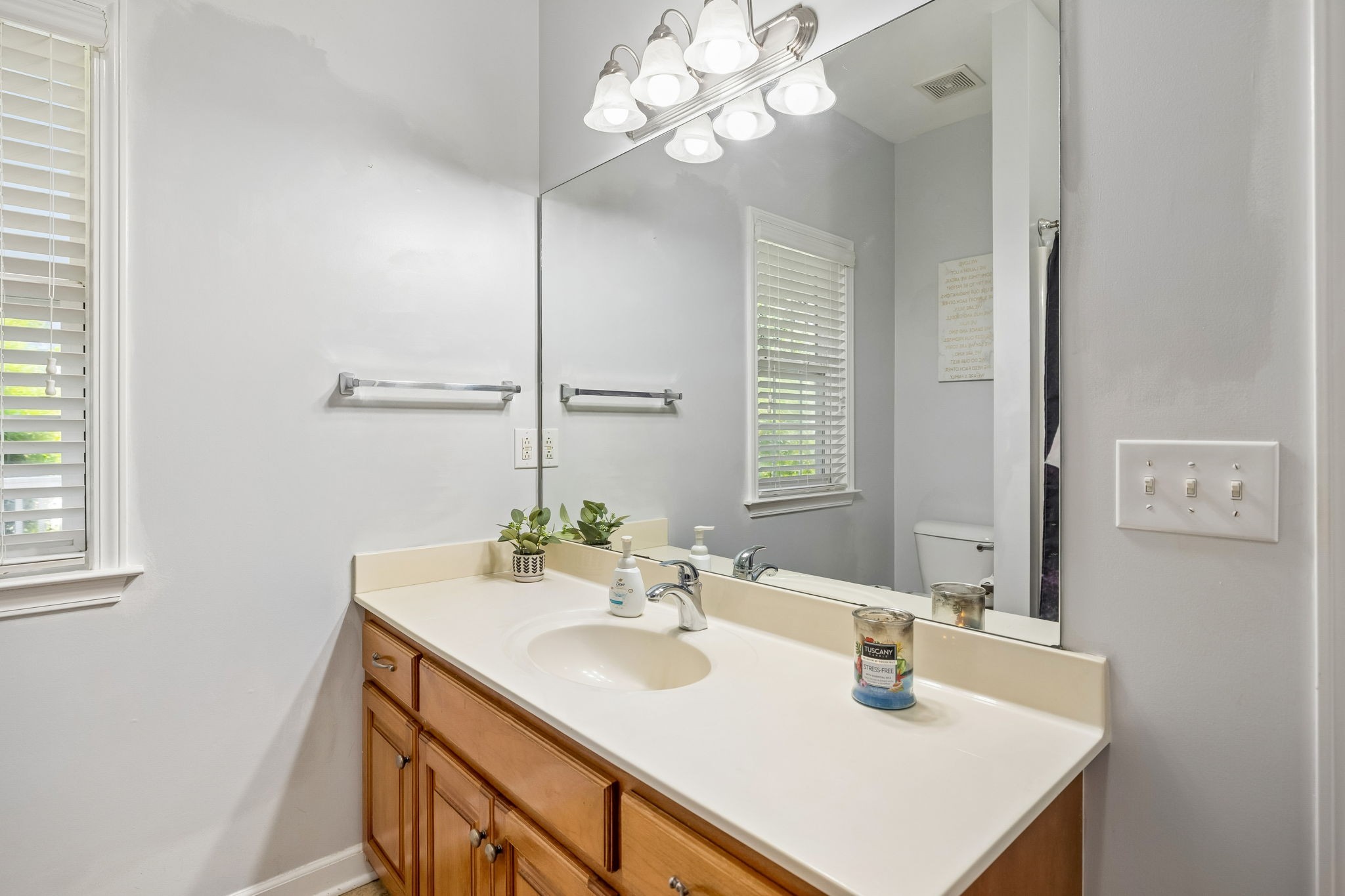 1014 Belcor Dr Property Photo 33