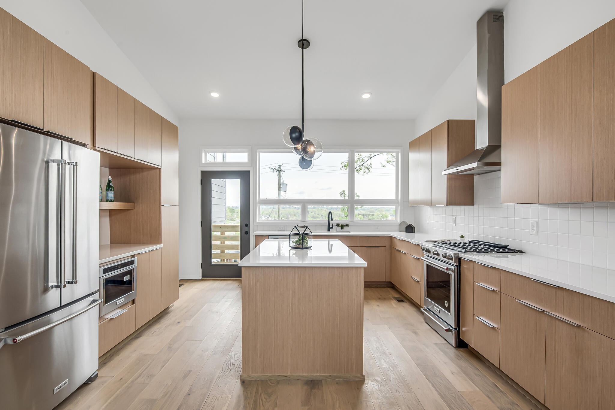263 Riverside Dr