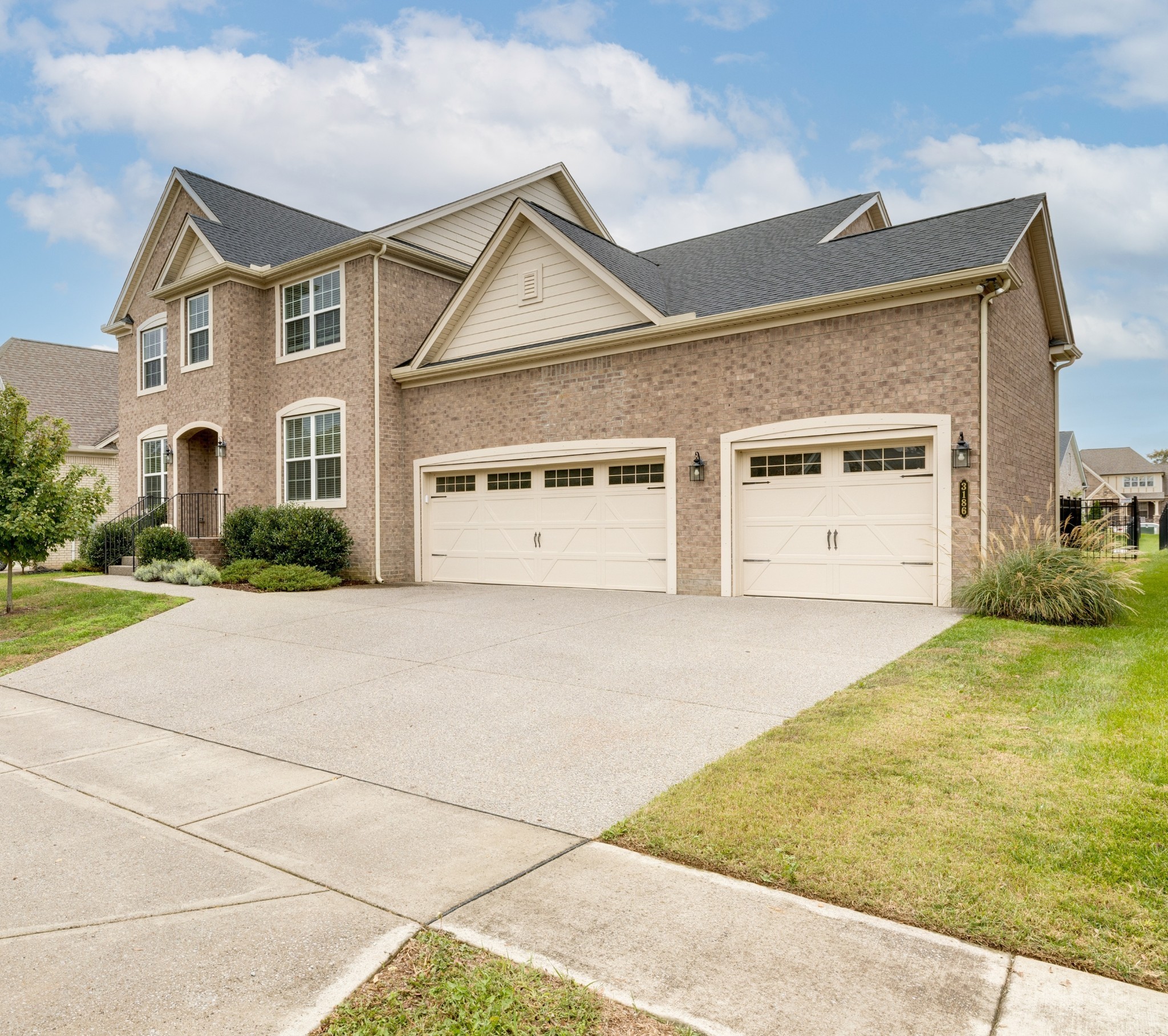 3186 Bradfield Dr Property Photo 1