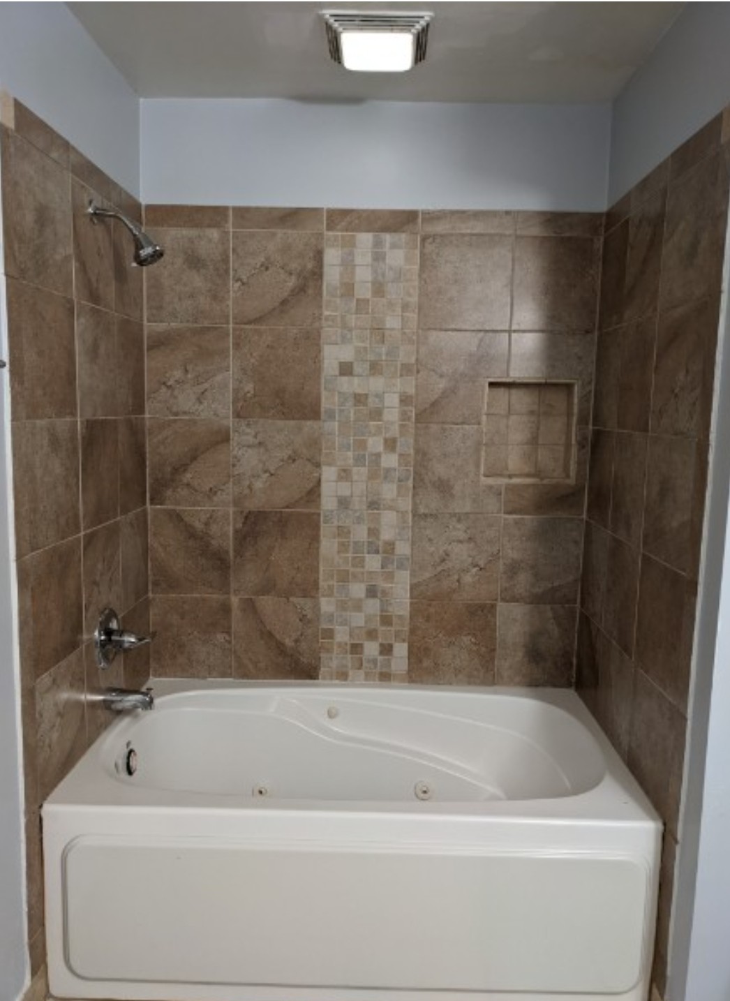 320 Welch Rd Property Photo 8
