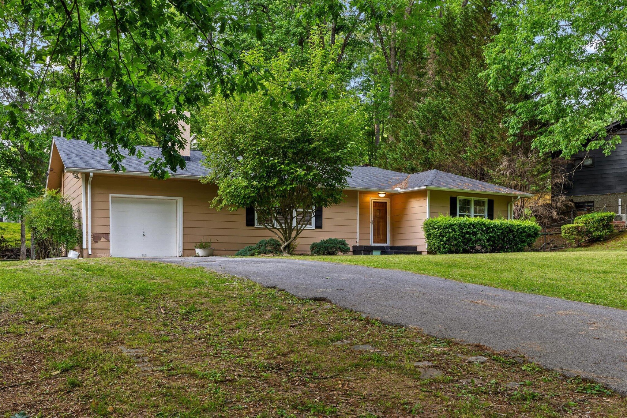 6117 Pythian Road Property Photo 1