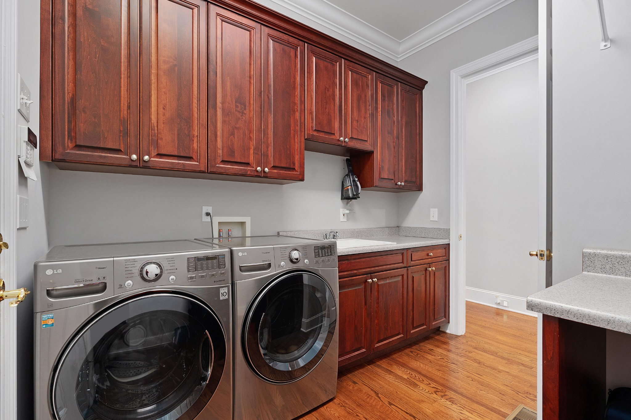 4925 Bal Harbor Circle Property Photo 44