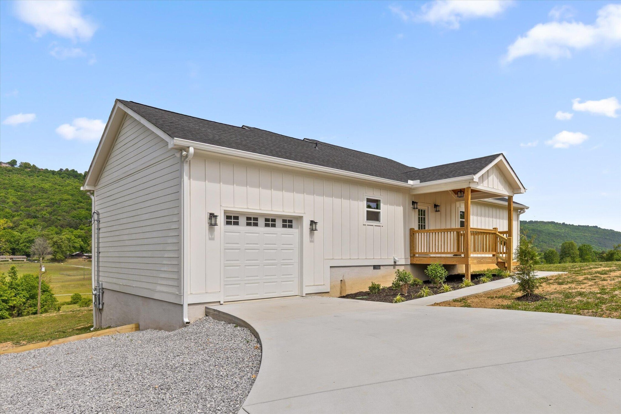 133 N Knobby Road Property Photo 1