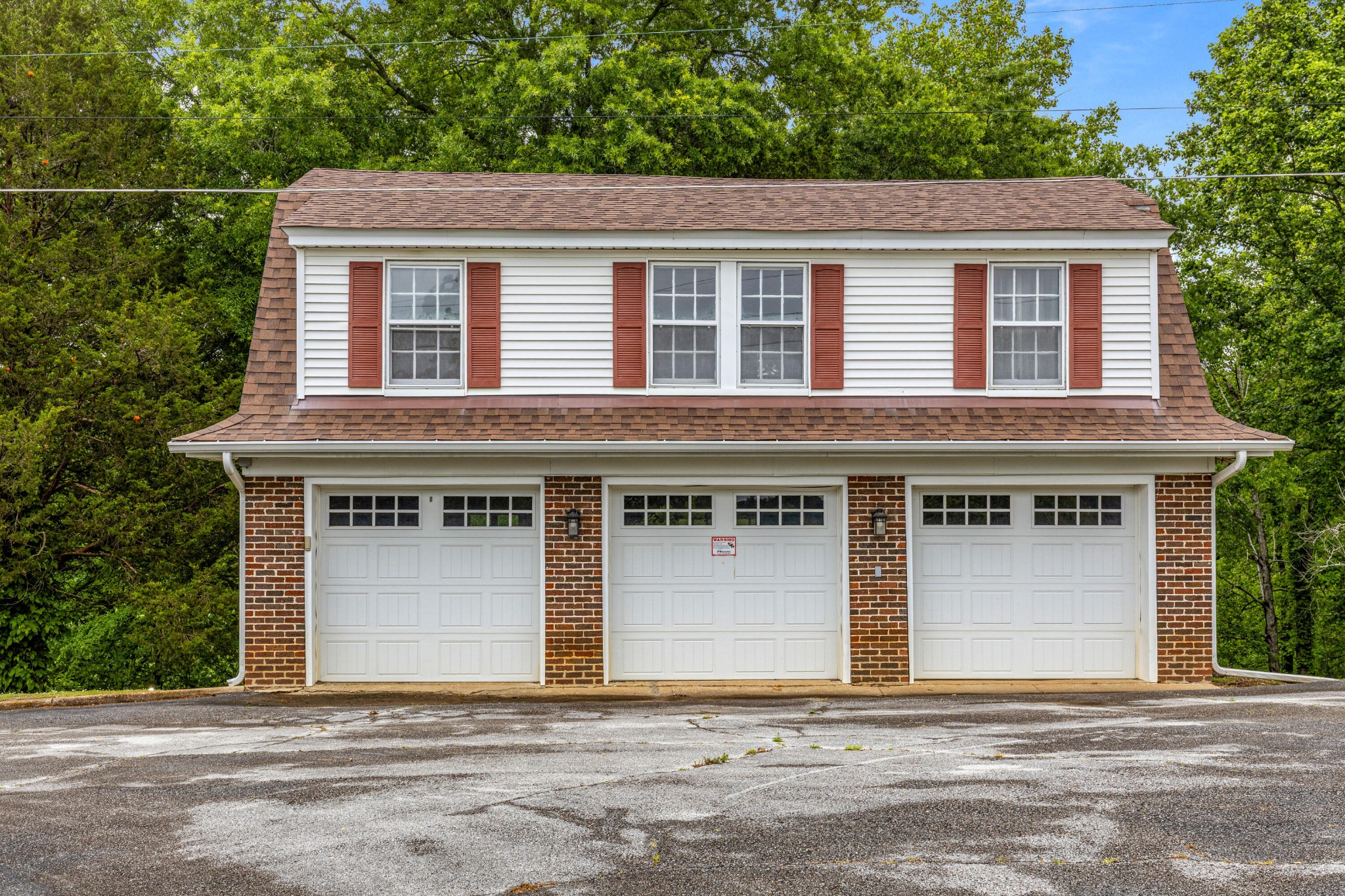 209 Browntown Road Property Photo 6