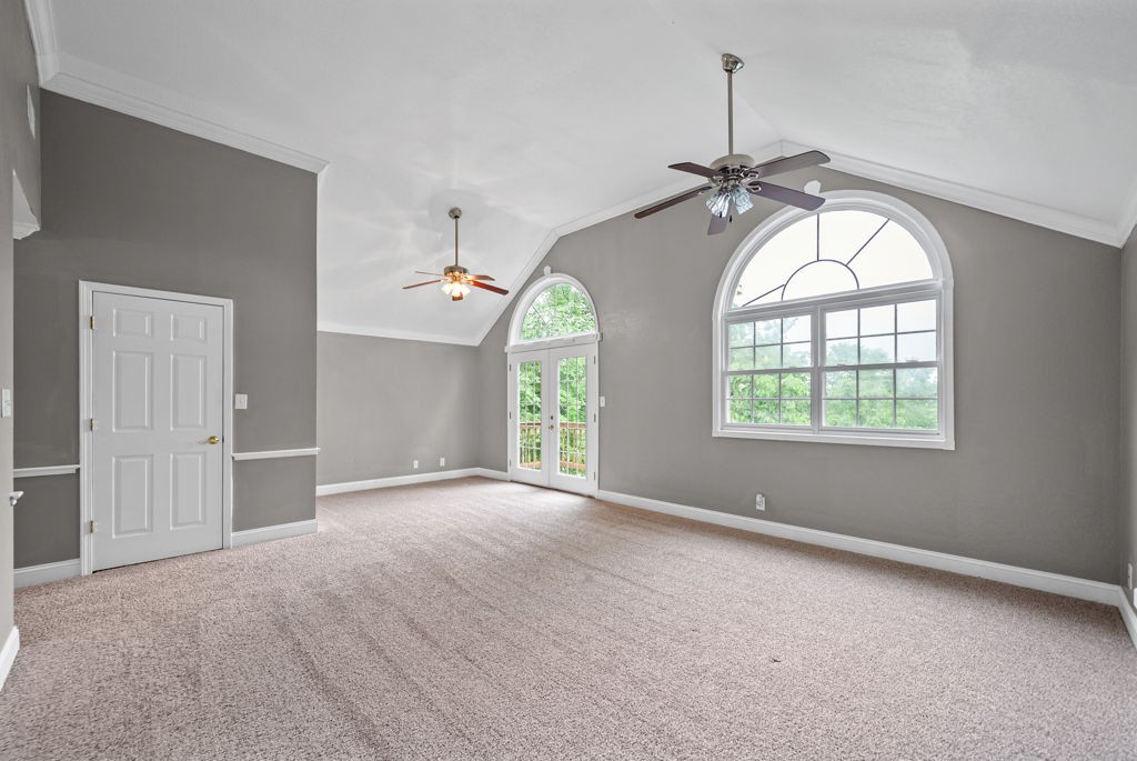 151 Rose Dr Property Photo 35