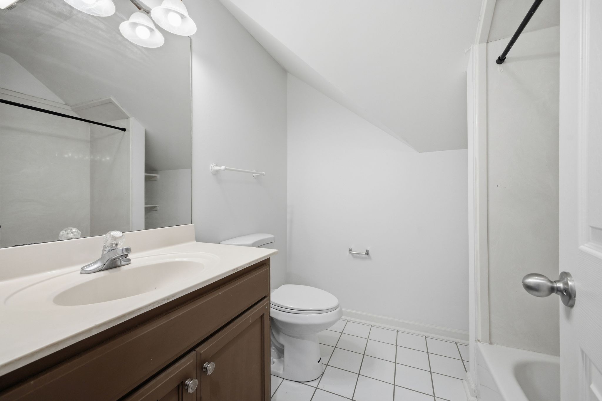 7036 Mooreland Ct Property Photo 18