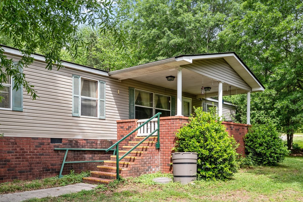 6120 Flatwoods Rd Property Photo 1