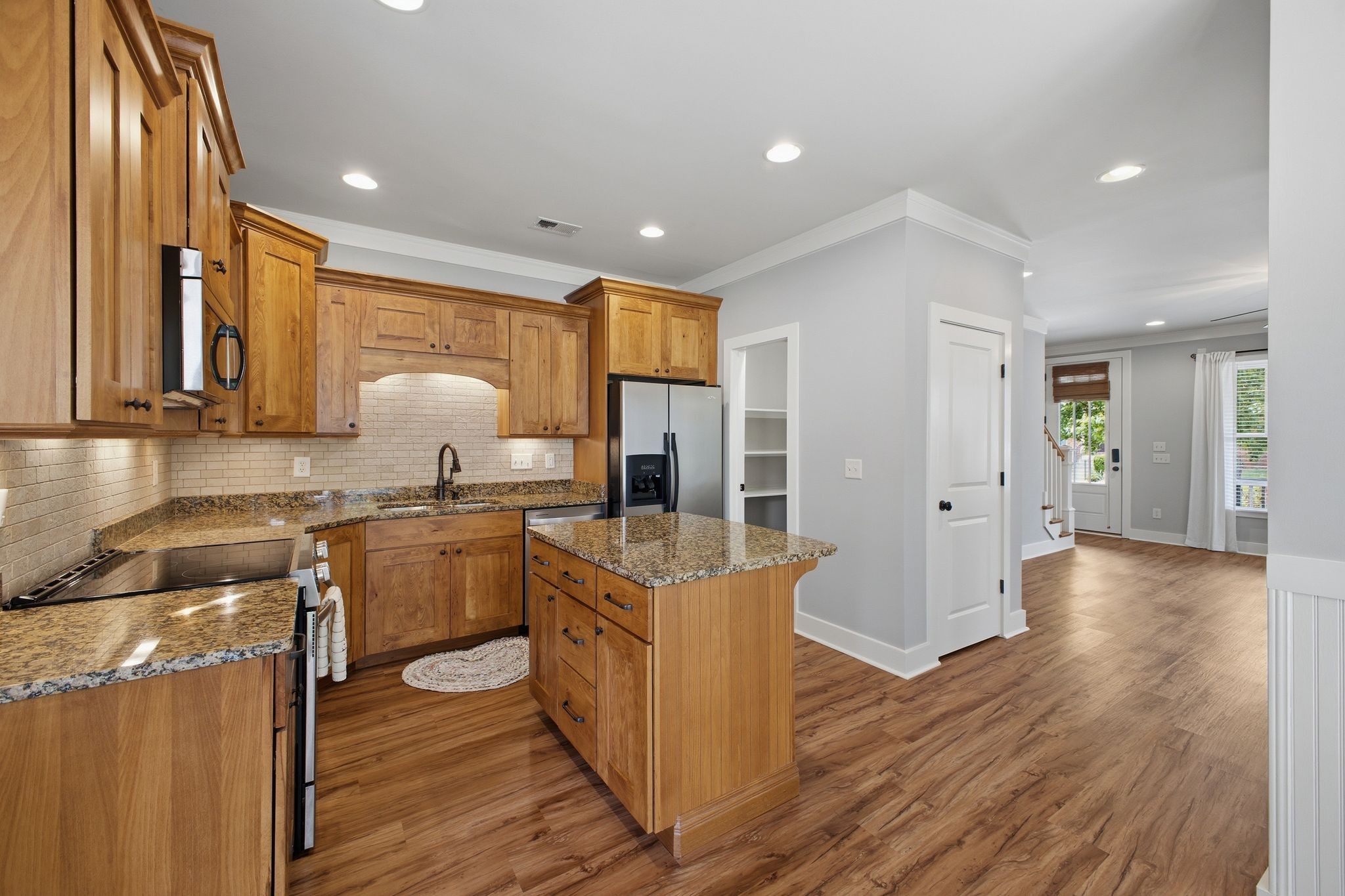 2106 Glen Haven Dr Property Photo 13