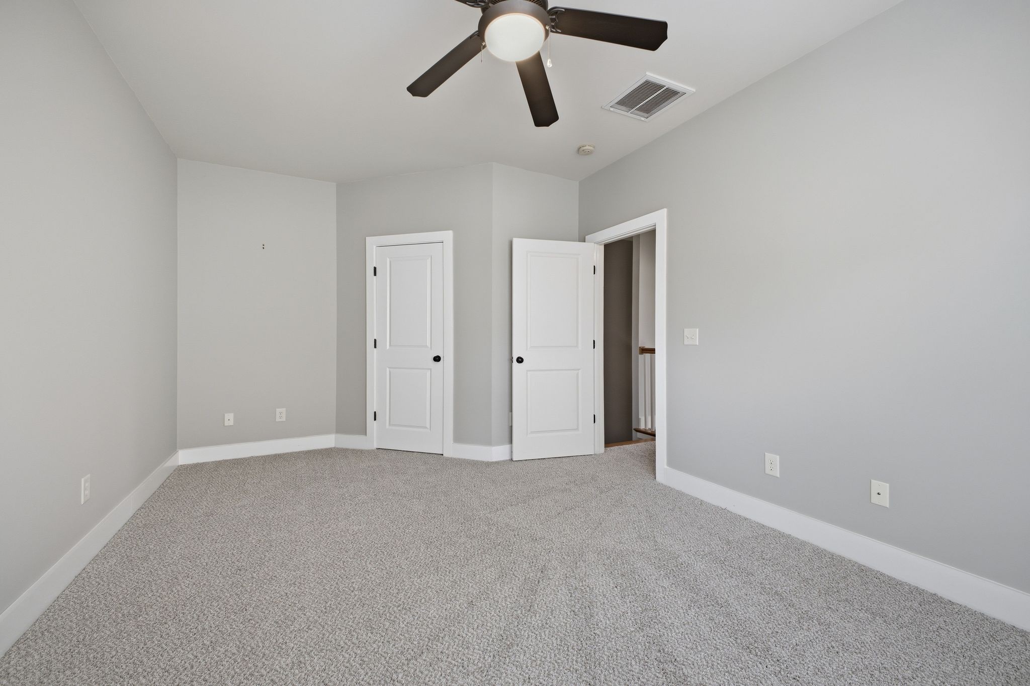 2106 Glen Haven Dr Property Photo 28