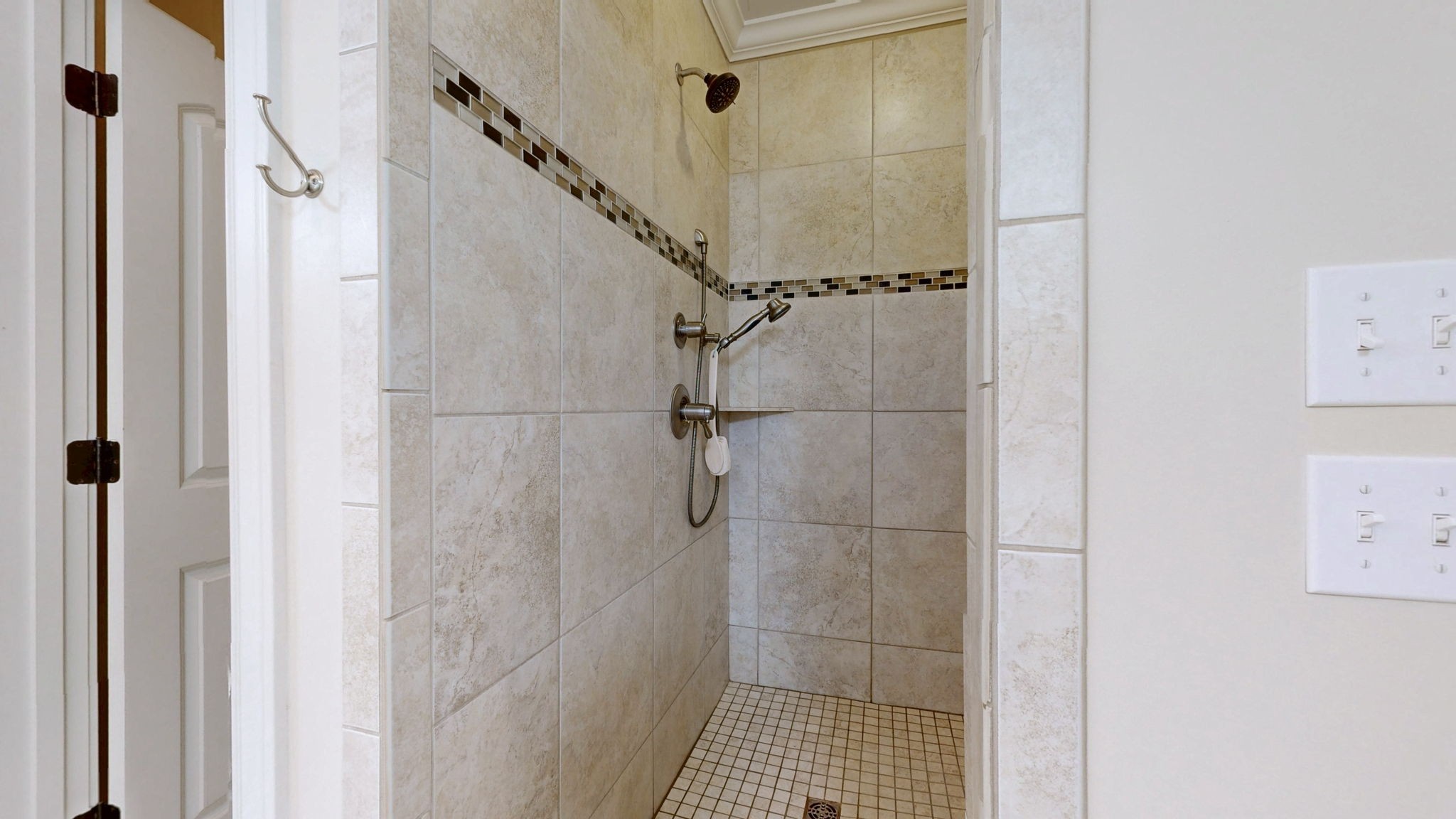 1609 Windwood Ct Property Photo 24