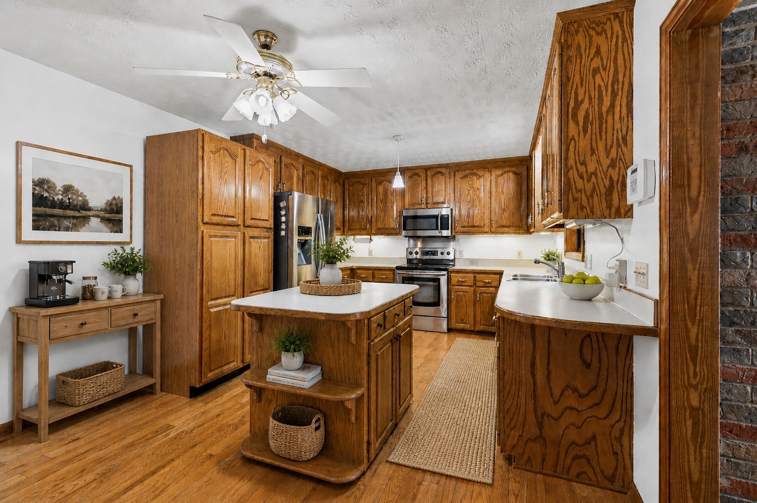 5904 New Highway 7 Property Photo 6