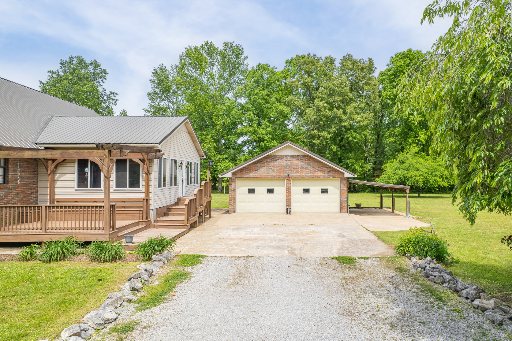 5904 New Highway 7 Property Photo 24