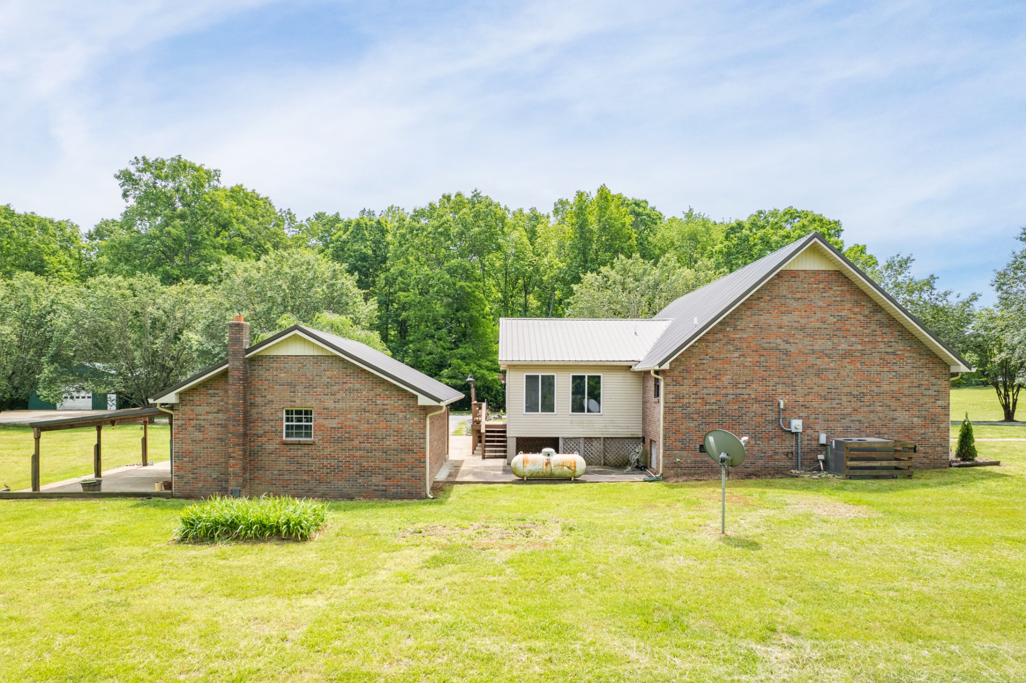 5904 New Highway 7 Property Photo 26