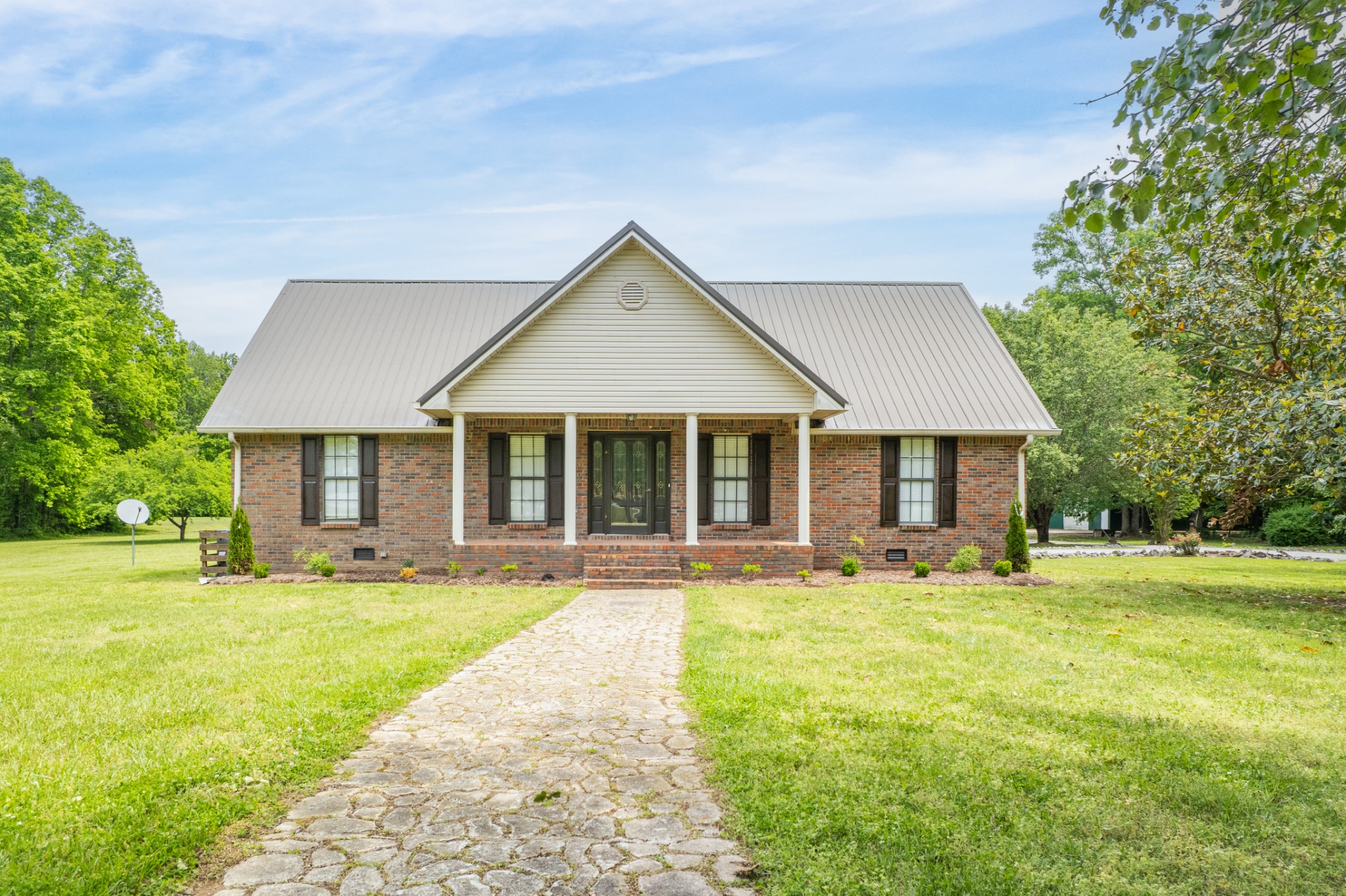 5904 New Highway 7 Property Photo 28