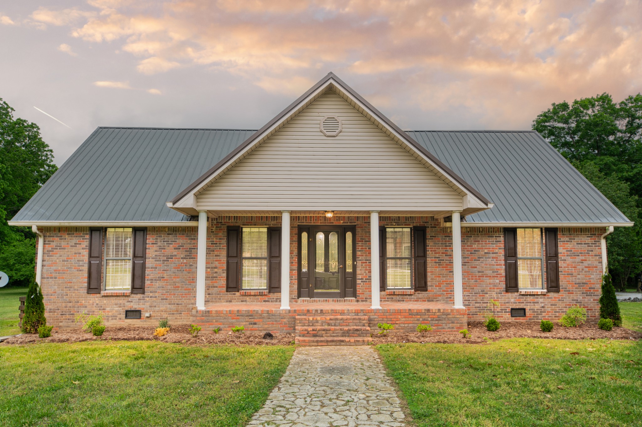 5904 New Highway 7 Property Photo 54