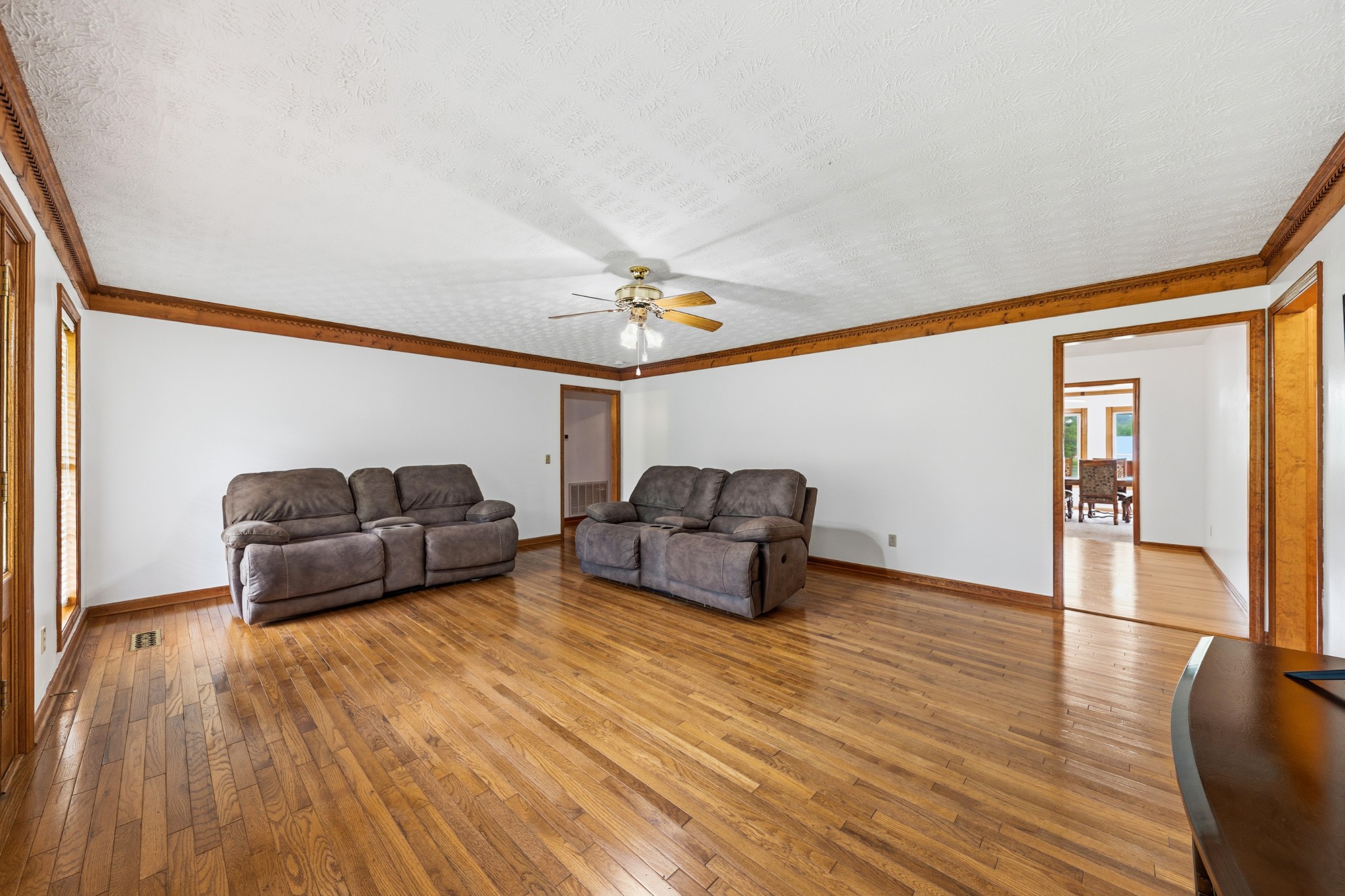 5904 New Highway 7 Property Photo 86