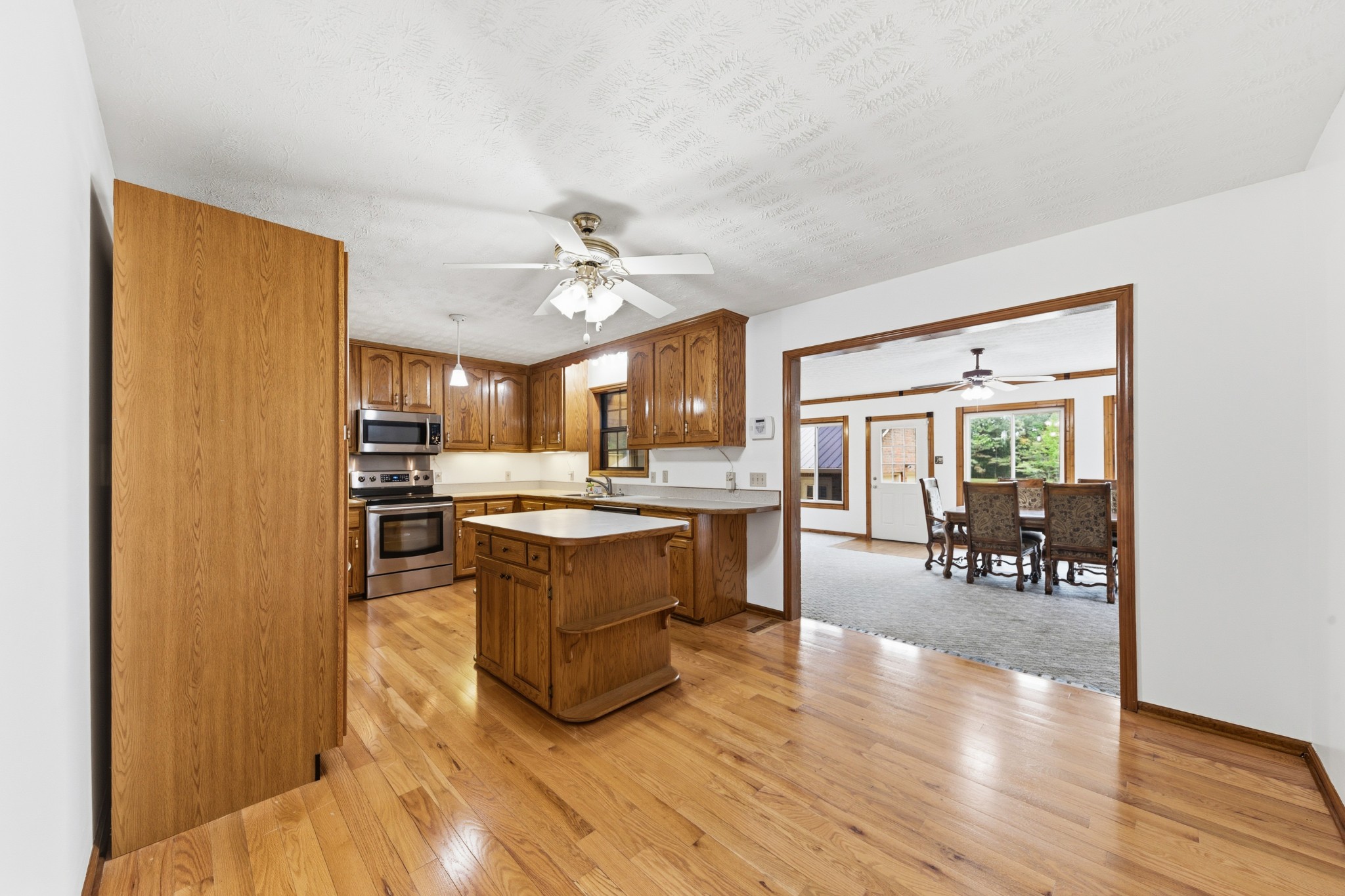 5904 New Highway 7 Property Photo 97