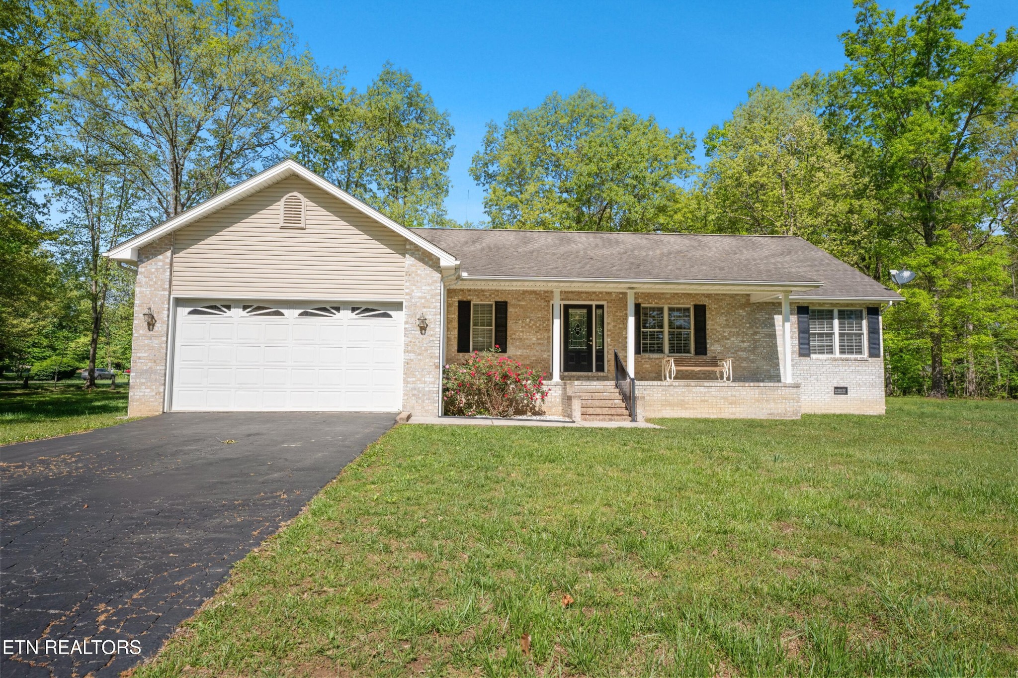 957 Stonecrest Loop Property Photo 1