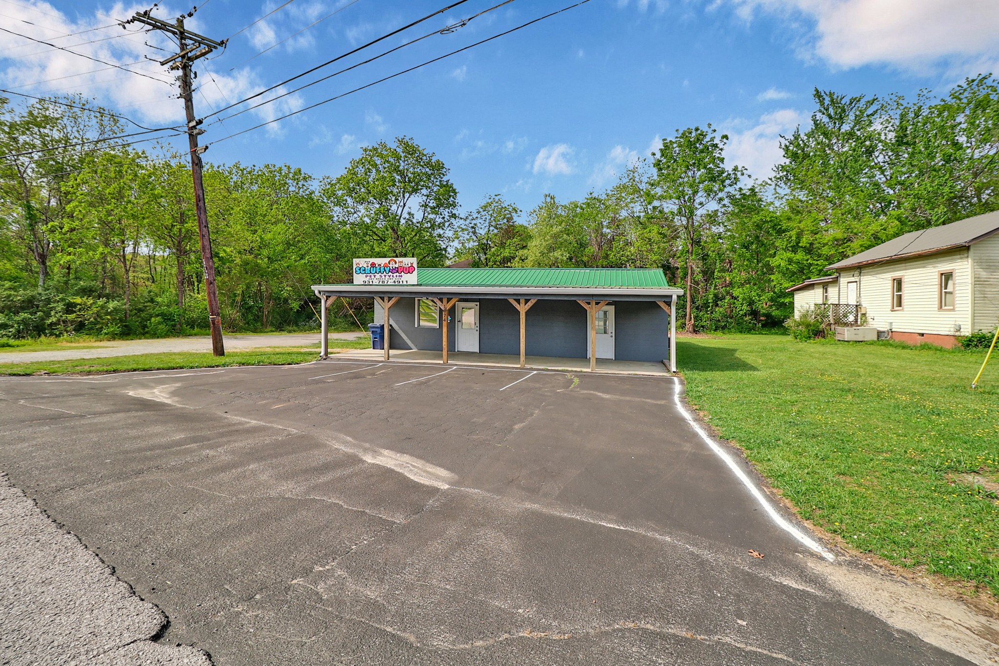 1074 S Main St Property Photo 1