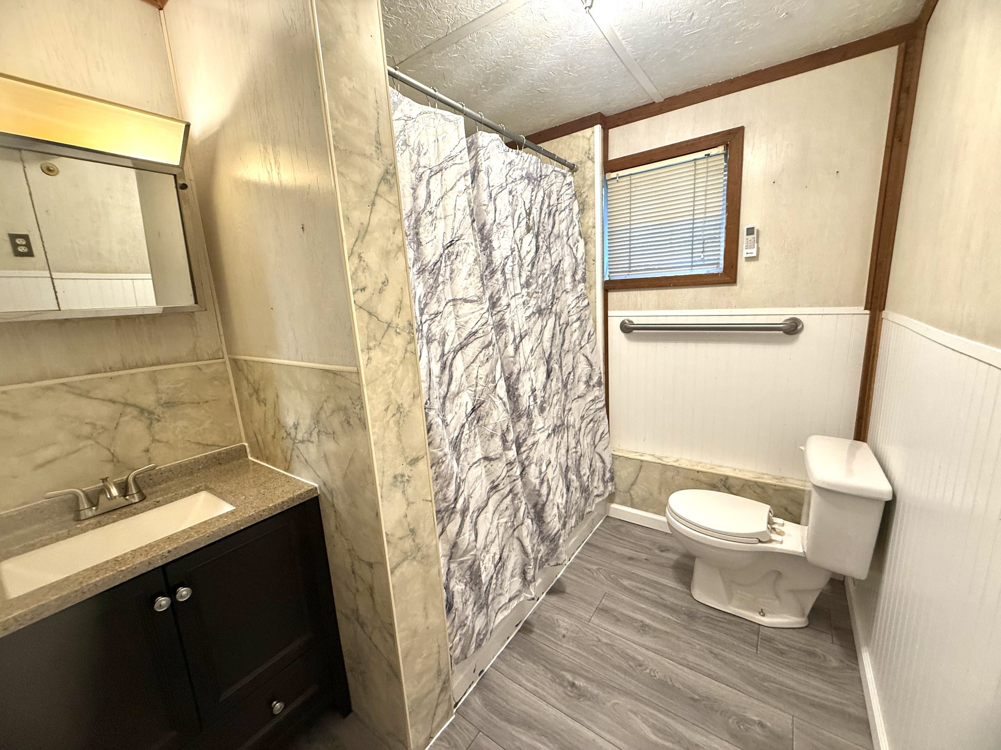 1074 S Main St Property Photo 22