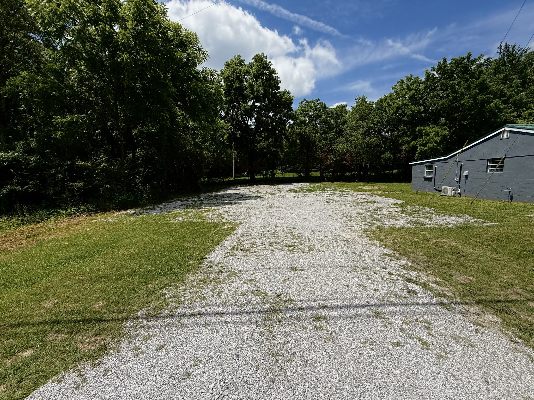1074 S Main St Property Photo 31